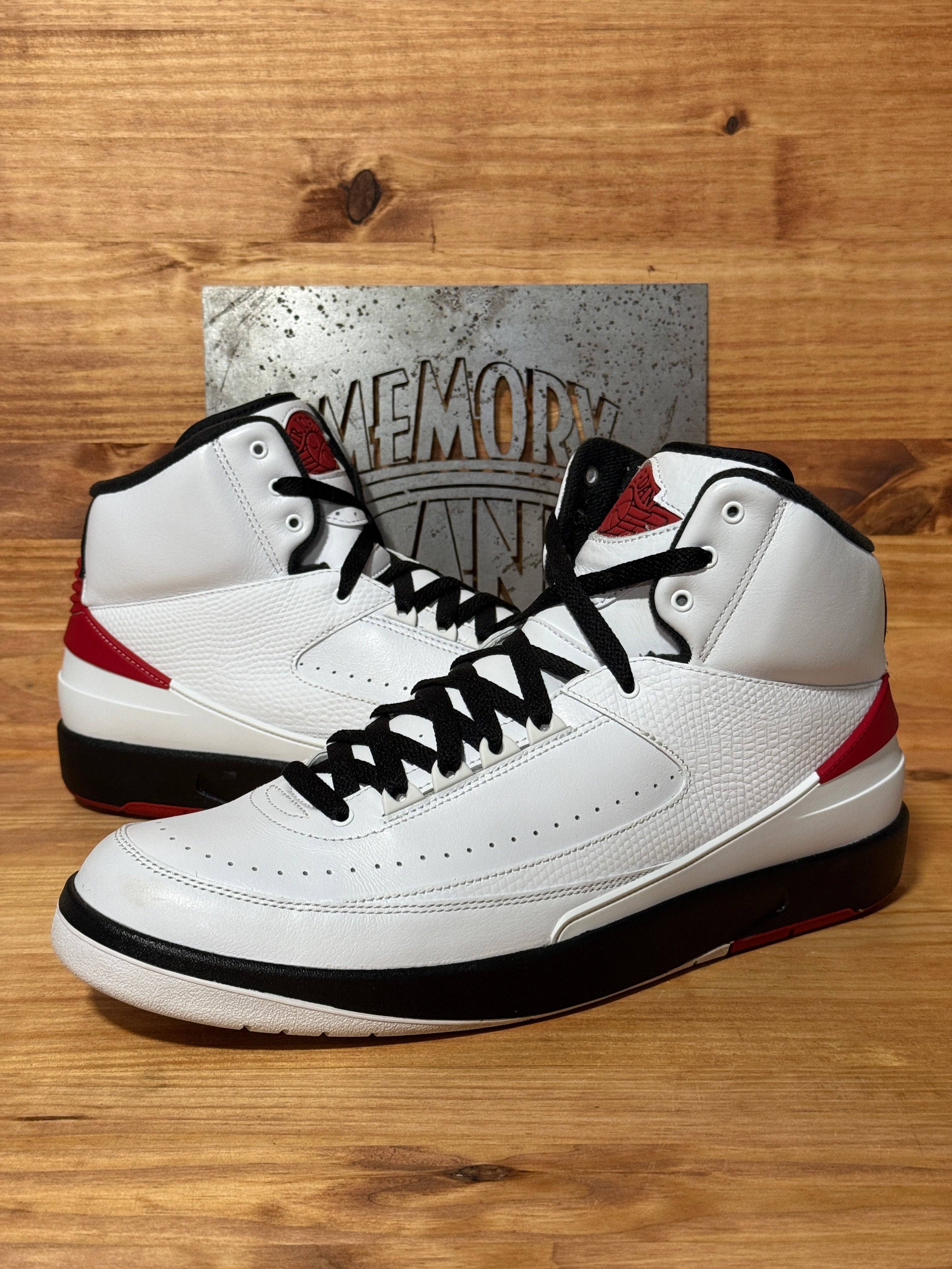 Jordan 2 Retro OG Chicago (2022)
