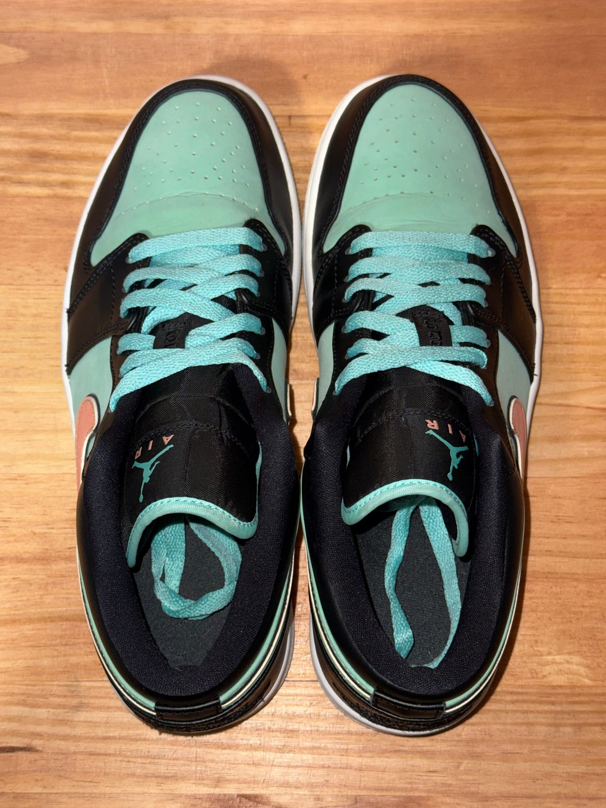 Jordan 1 Low SE Tropical Twist - Size 11