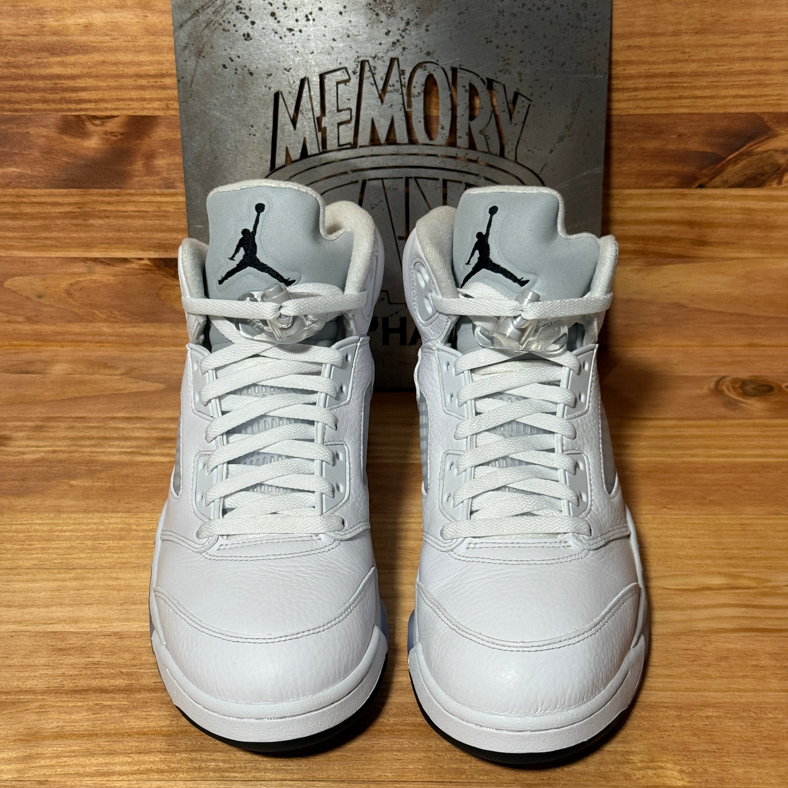 Jordan 5 Retro White Metallic (2026)