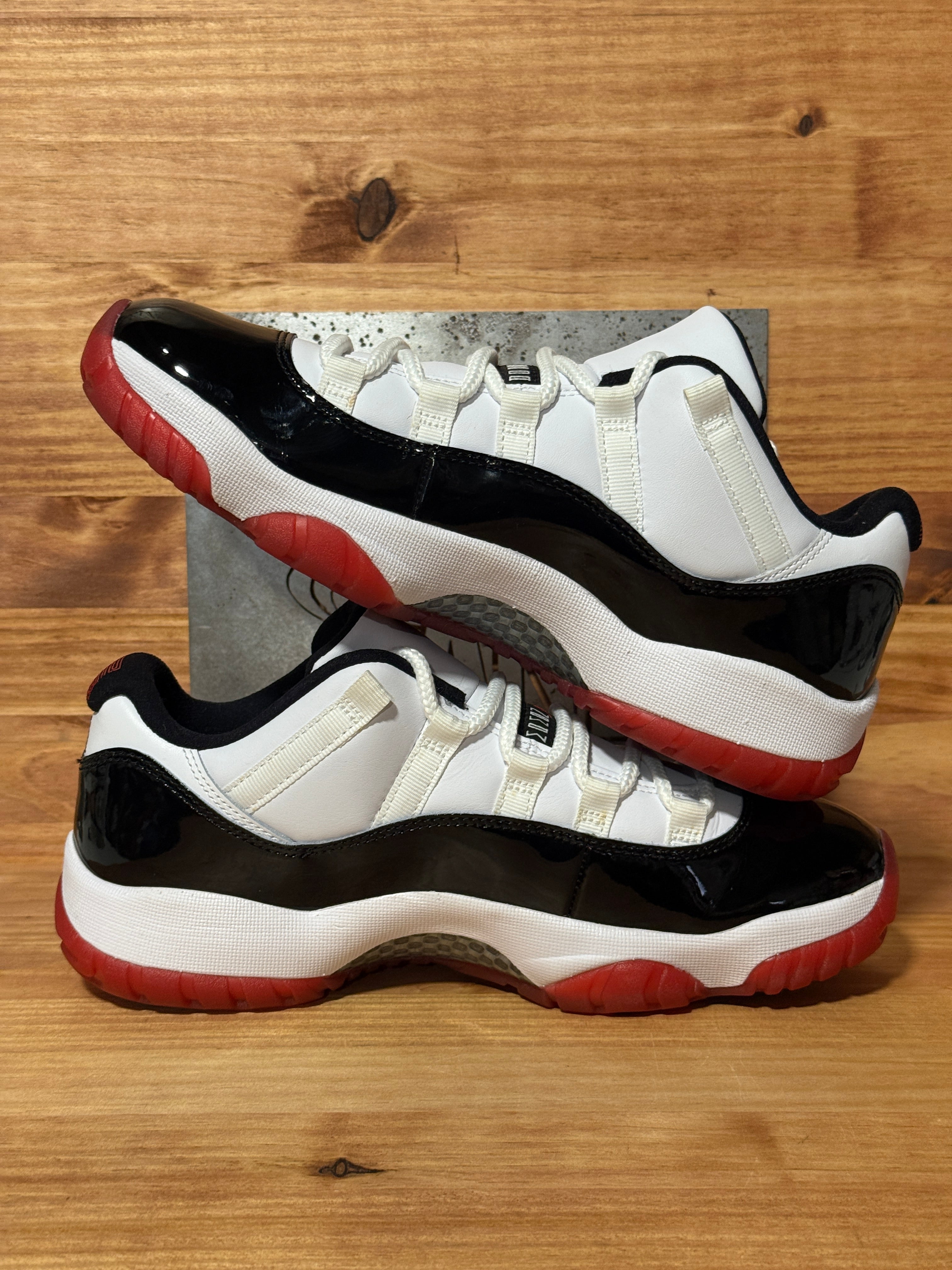 Jordan 11 Retro Low Concord Bred