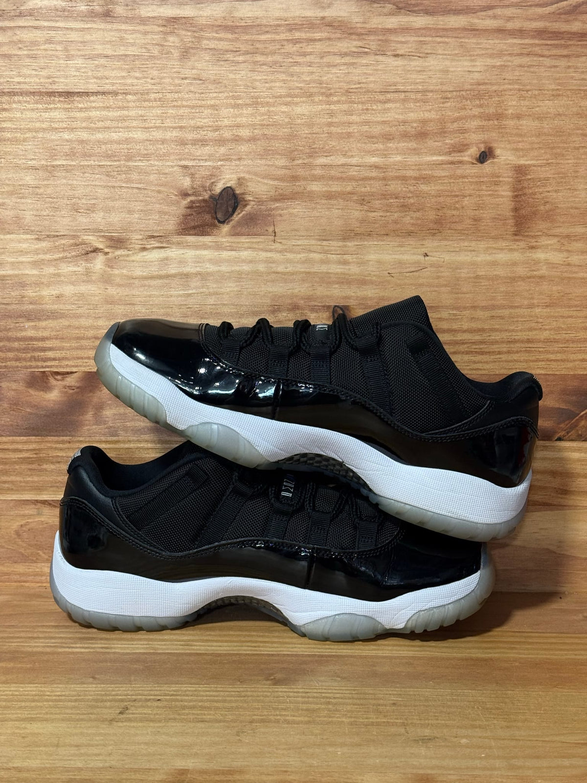 Jordan 11 Retro Low Space Jam