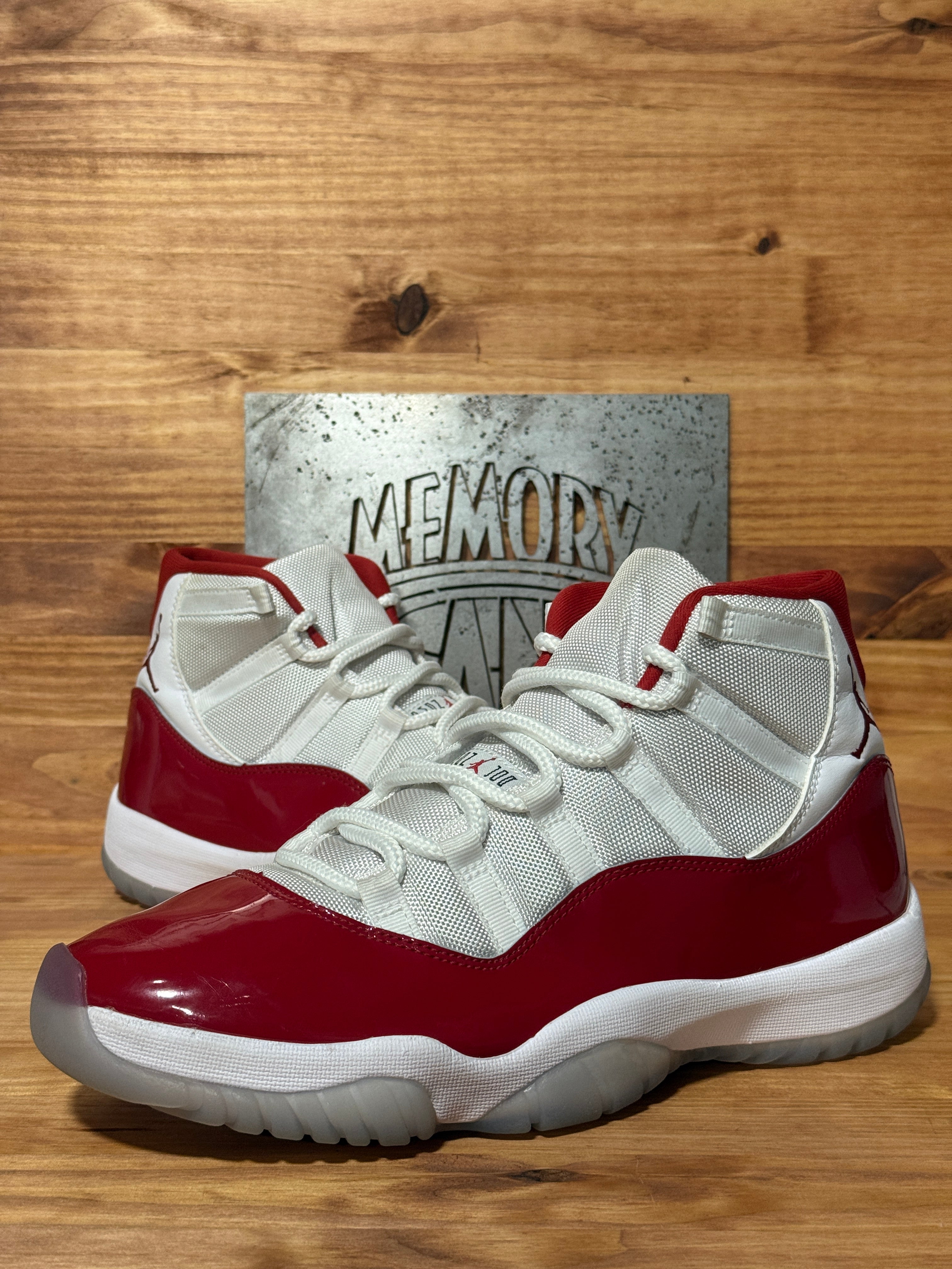 Jordan 11 Retro Cherry (2022)