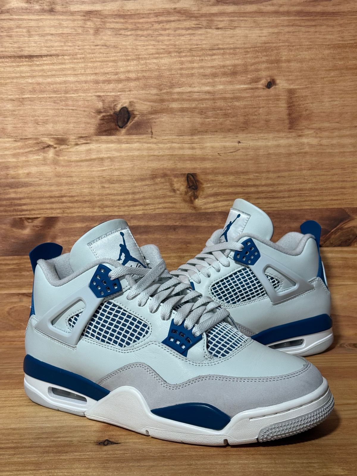 Jordan 4 Retro Military Blue (2024)
