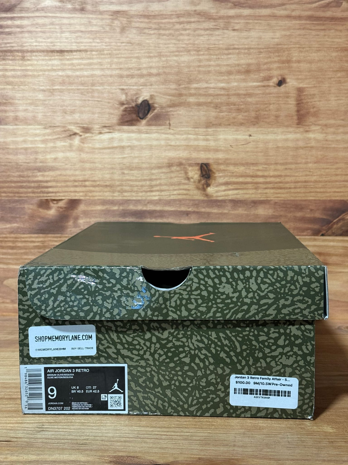Jordan 3 Retro Family Affair - Size 9