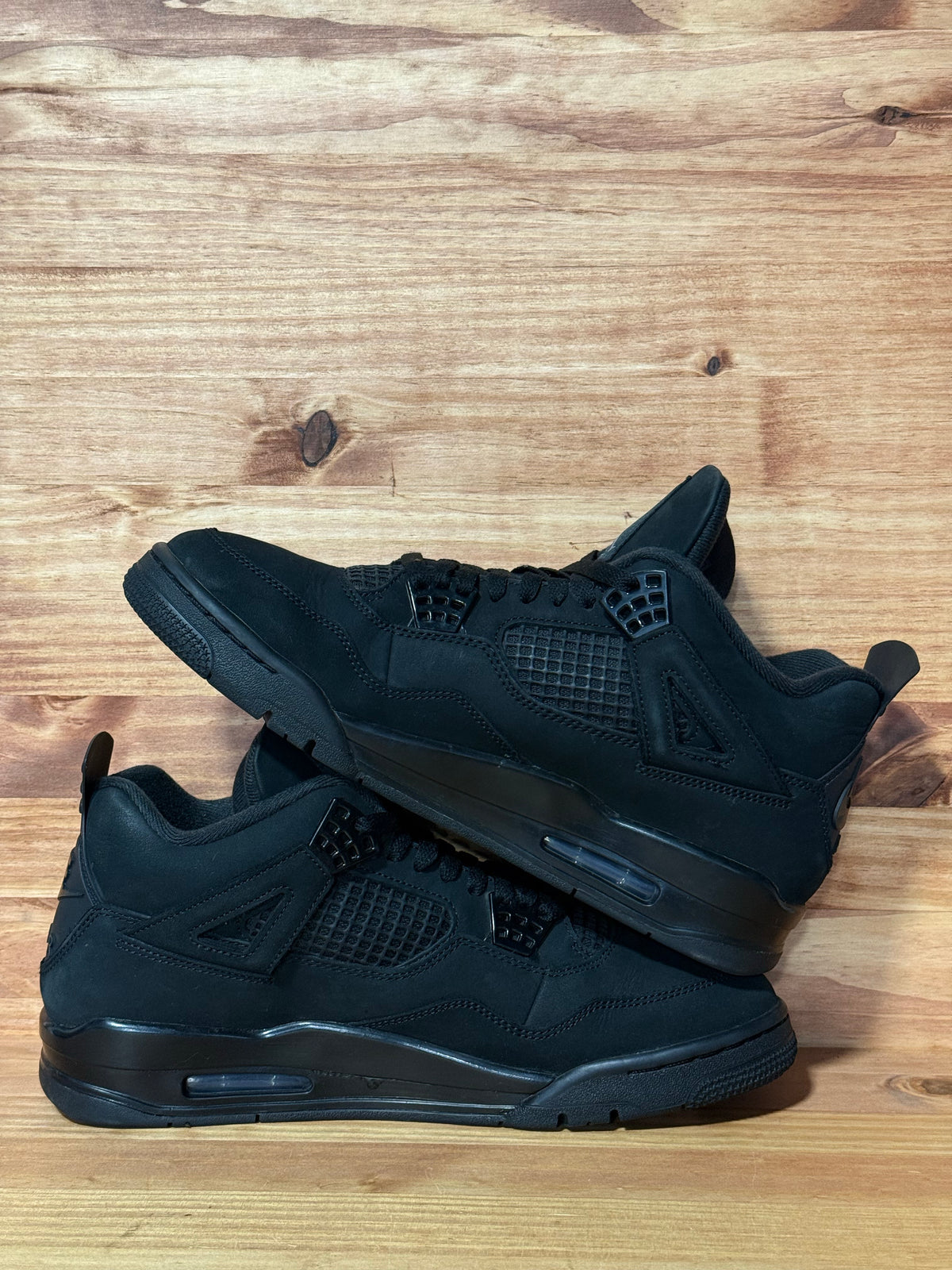Jordan 4 Retro Black Cat (2025)