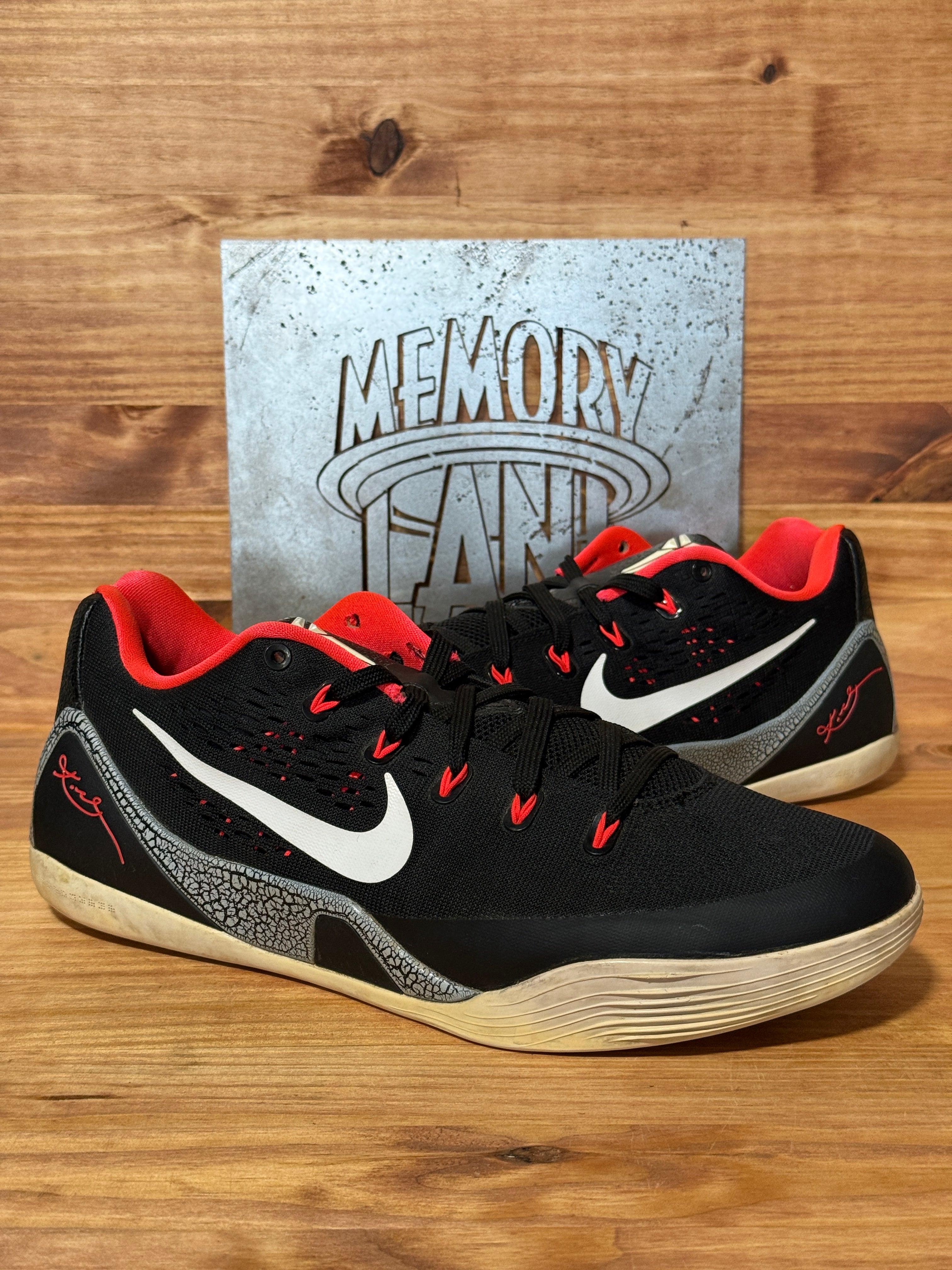 Nike Kobe 9 EM Low Laser Crimson