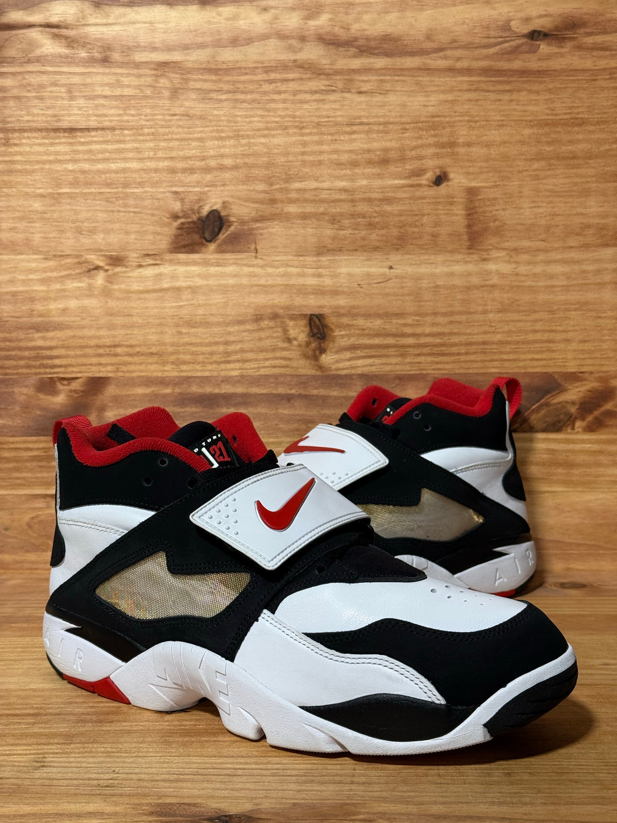 Nike Air Diamond Turf 49ers (2025)