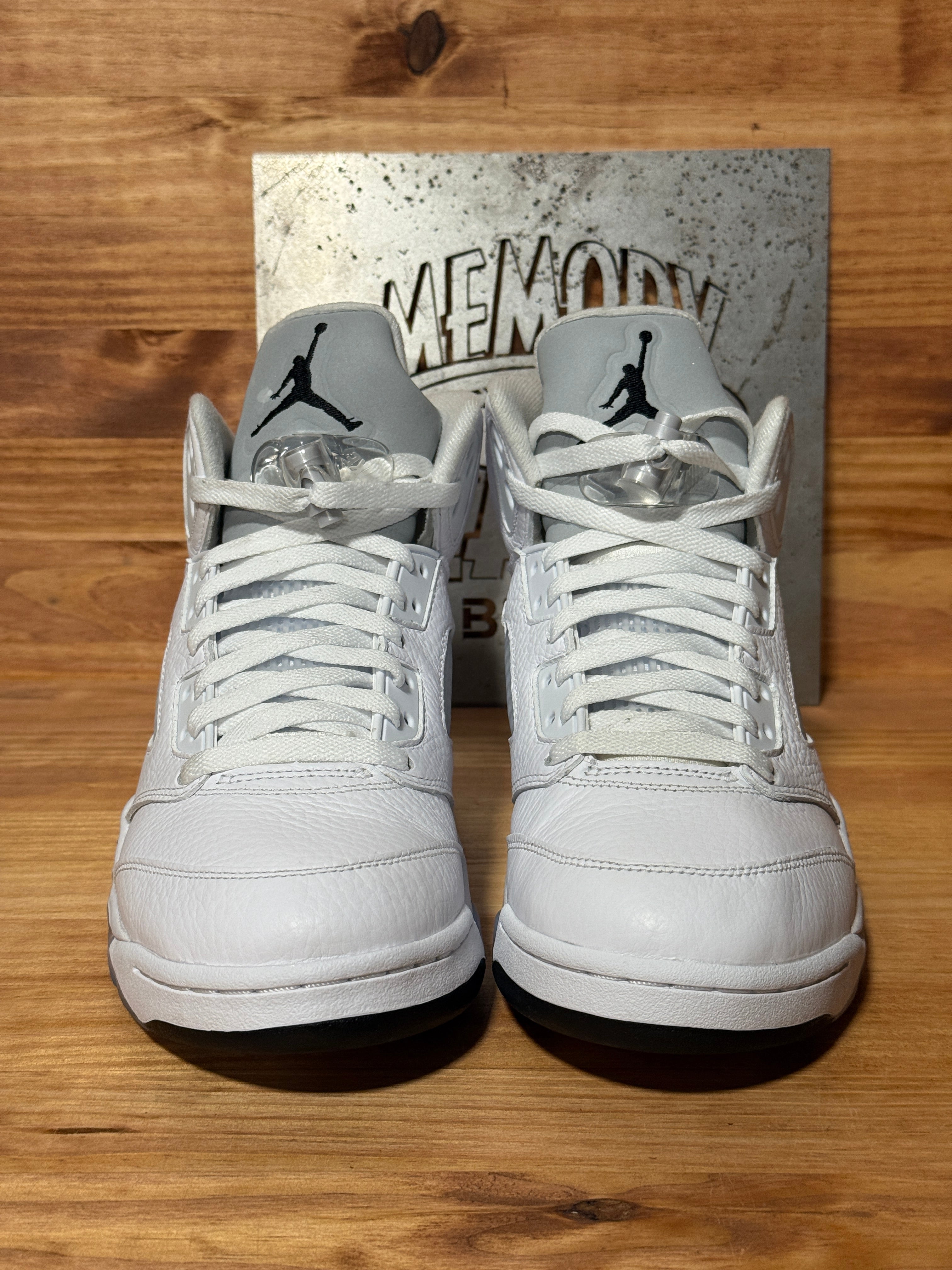 Jordan 5 Retro White Metallic (2026)