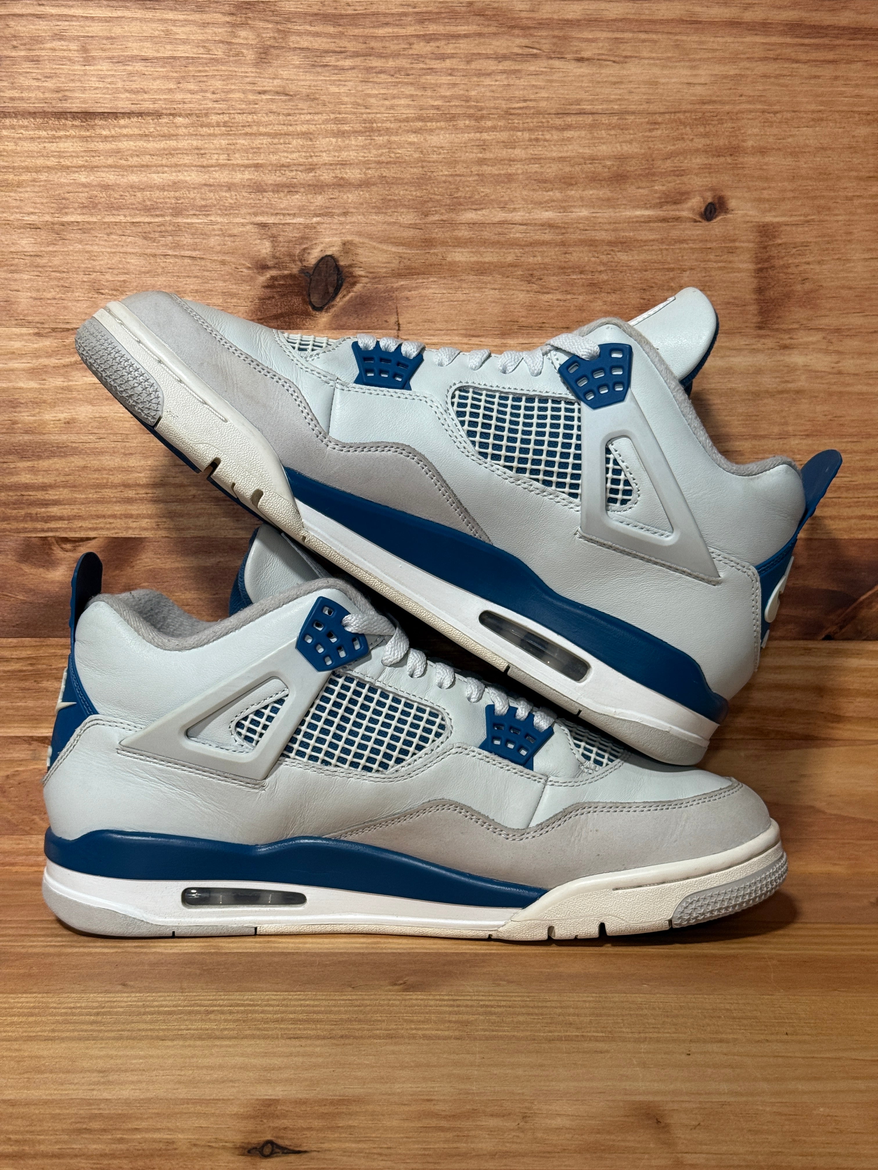 Jordan 4 Retro Military Blue (2024)