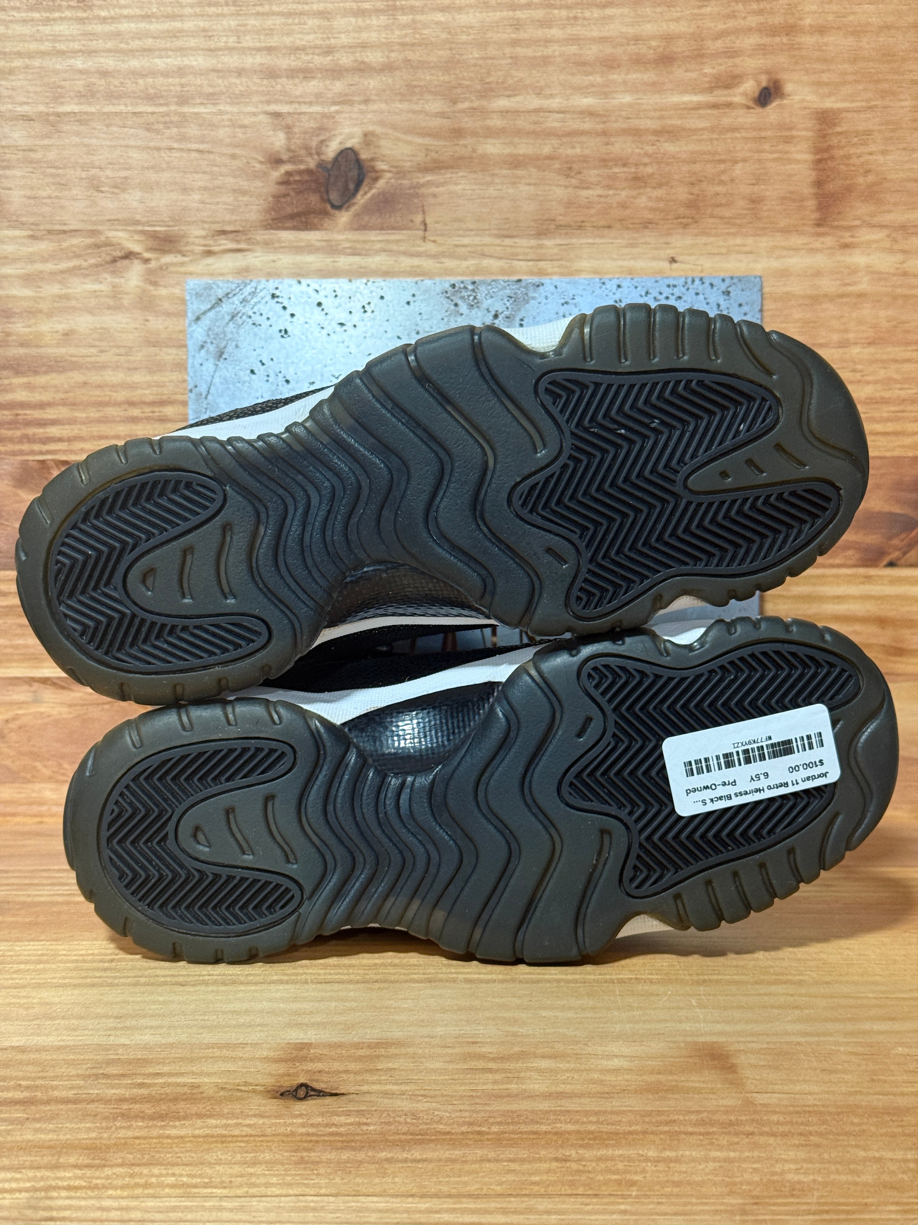 Jordan 11 Retro Heiress Black Stingray (GS)