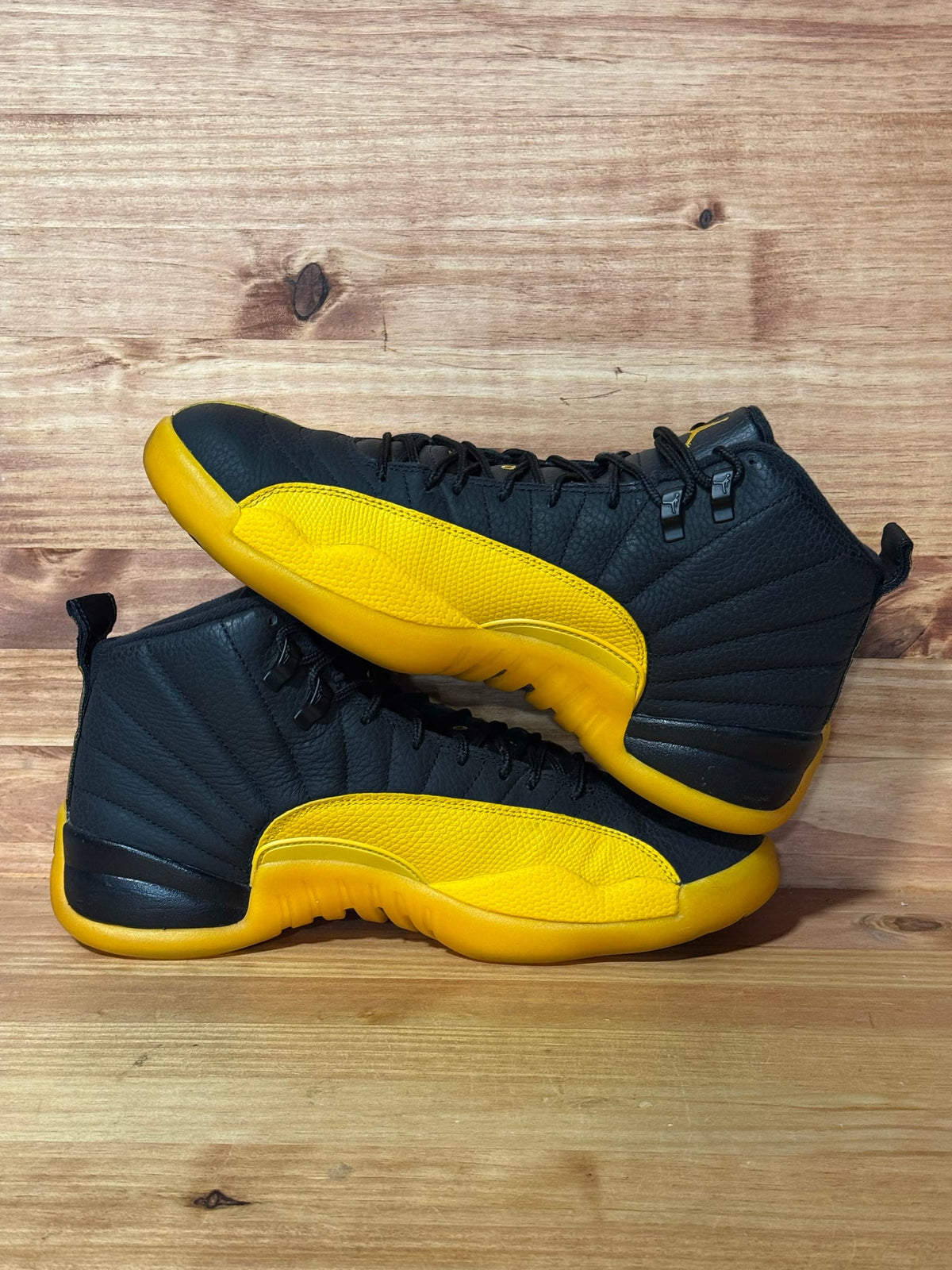 Jordan 12 Retro Black University Gold - Size 10.5