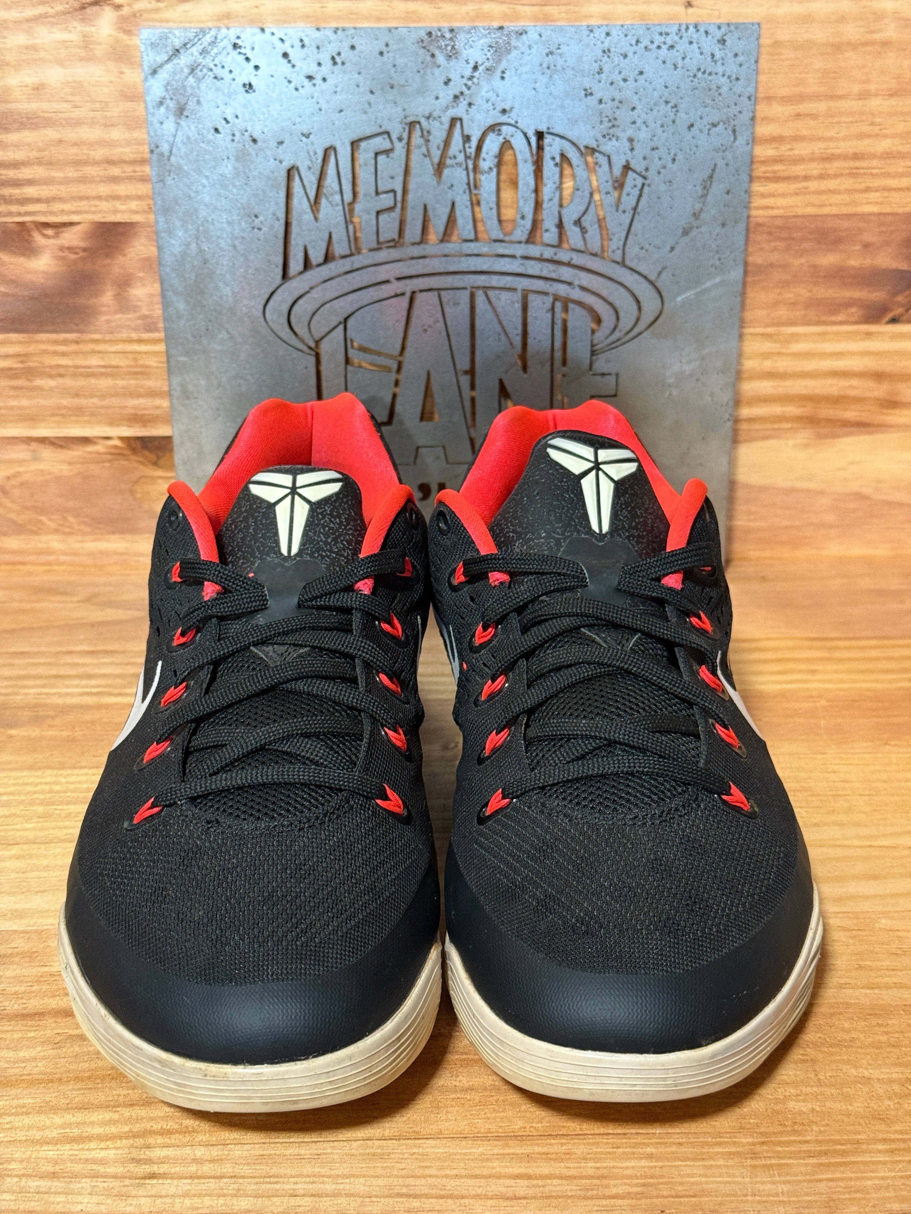 Nike Kobe 9 EM Low Laser Crimson