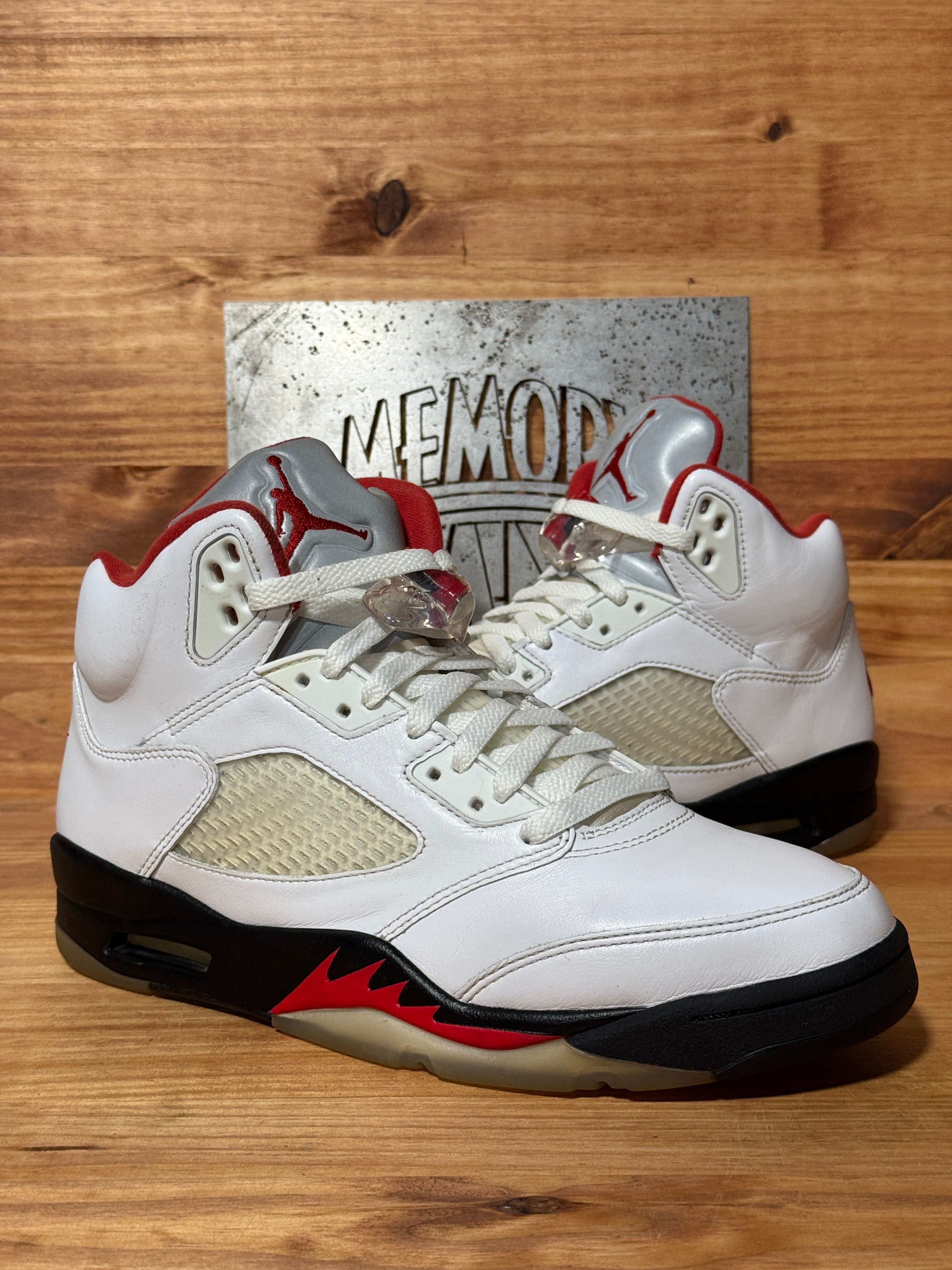 Jordan 5 Retro Fire Red Silver Tongue (2020)