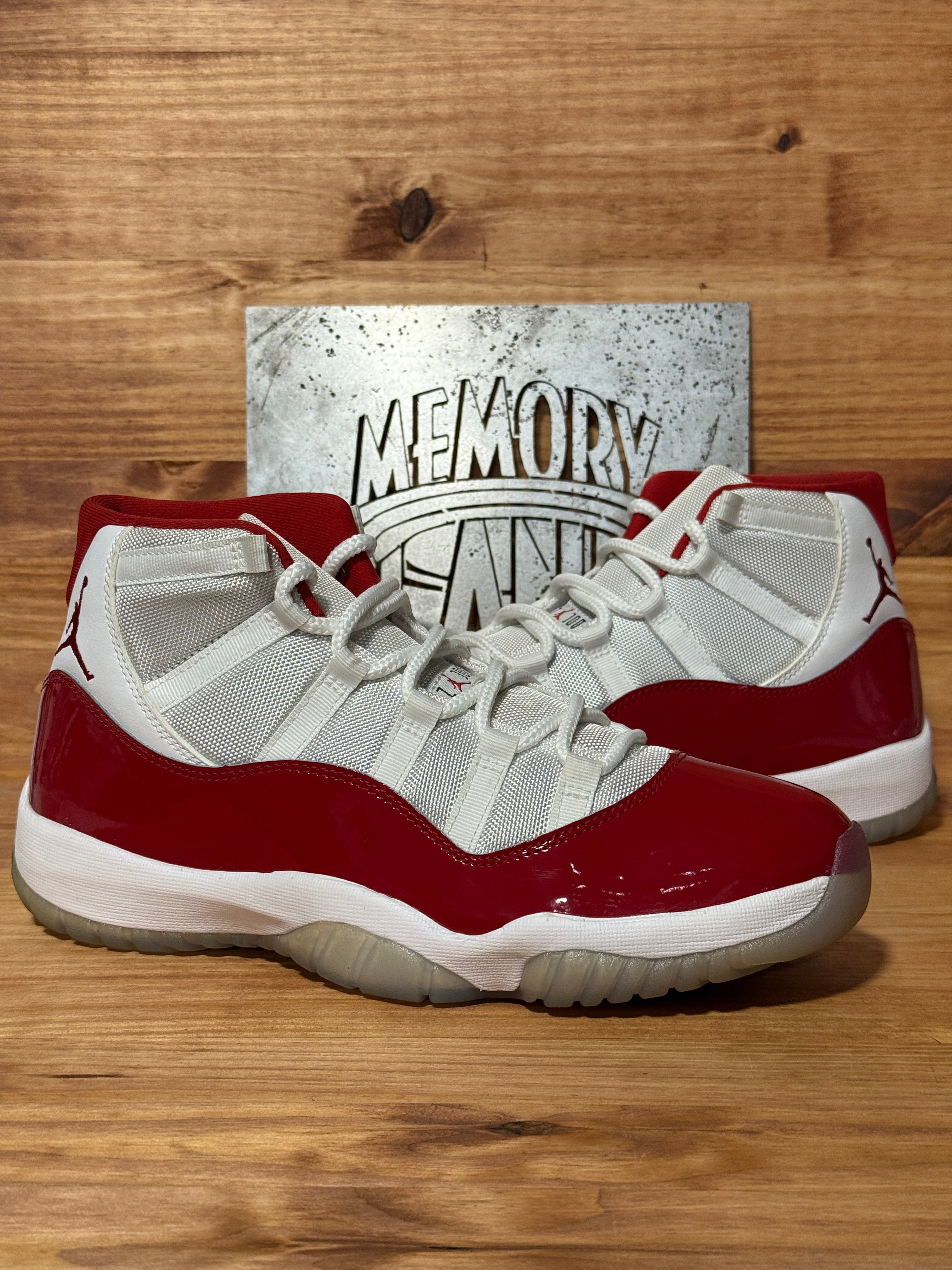 Jordan 11 Retro Cherry (2022)