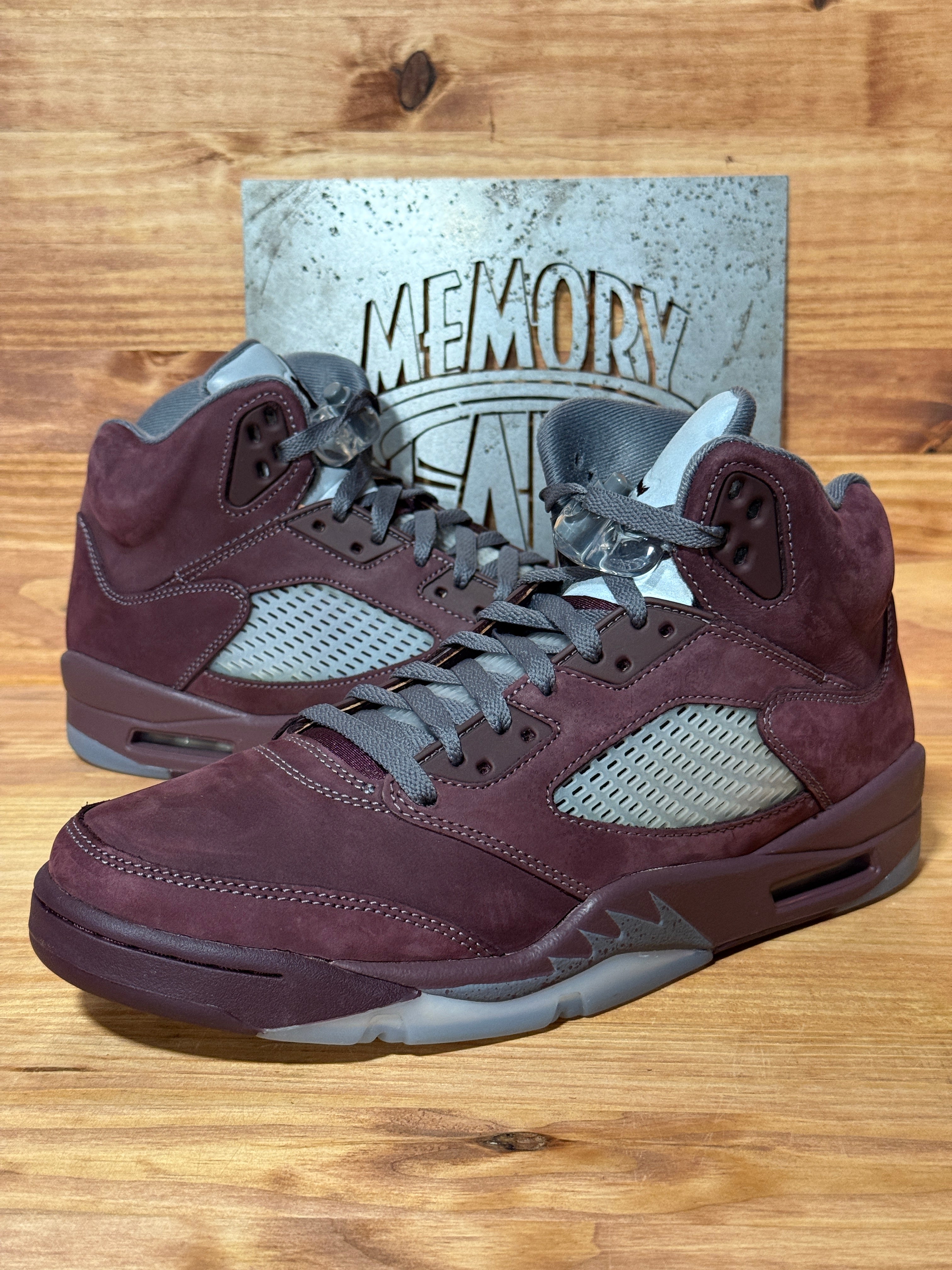 Jordan 5 Retro Burgundy (2023)