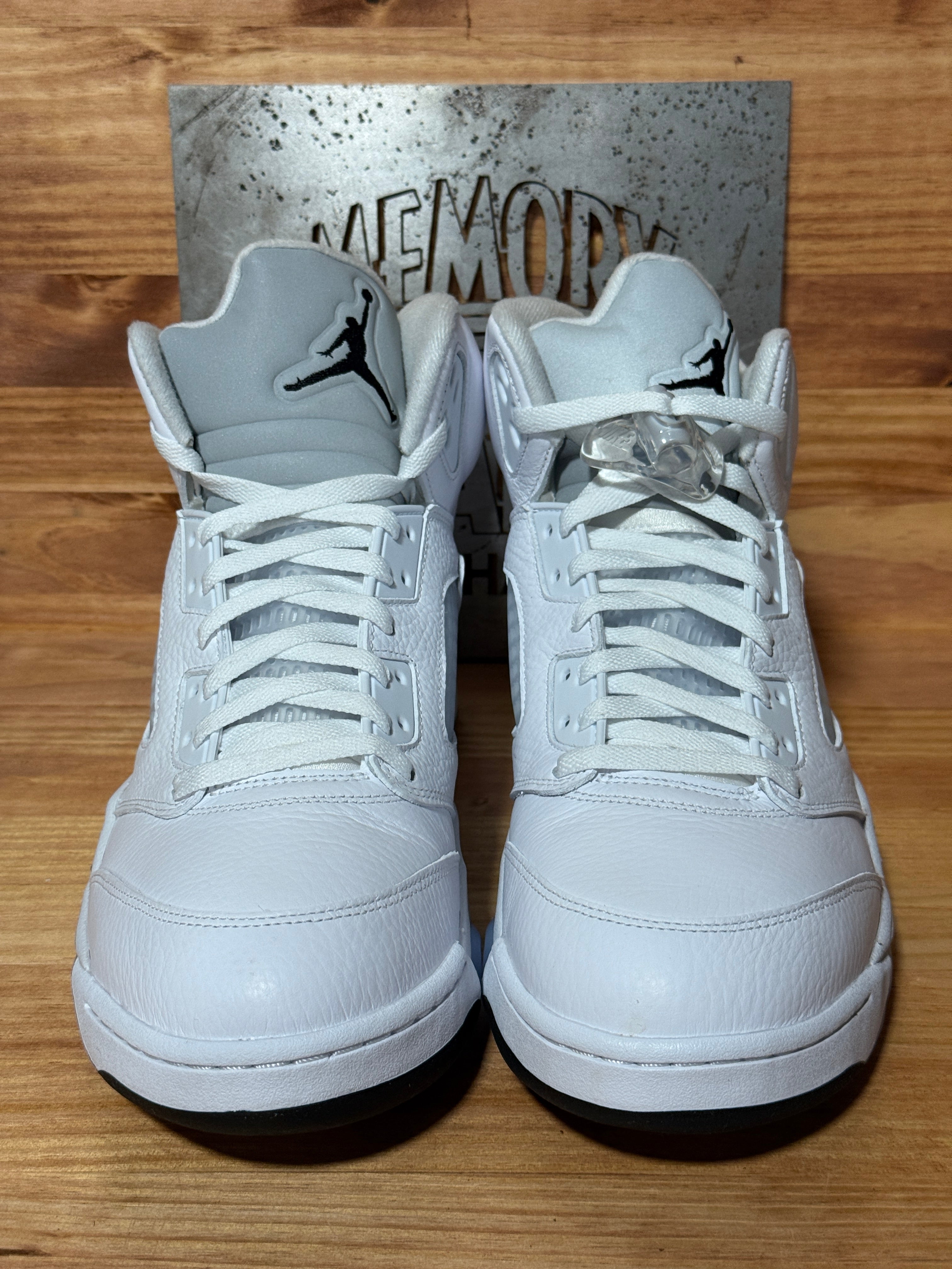 Jordan 5 Retro White Metallic (2026)