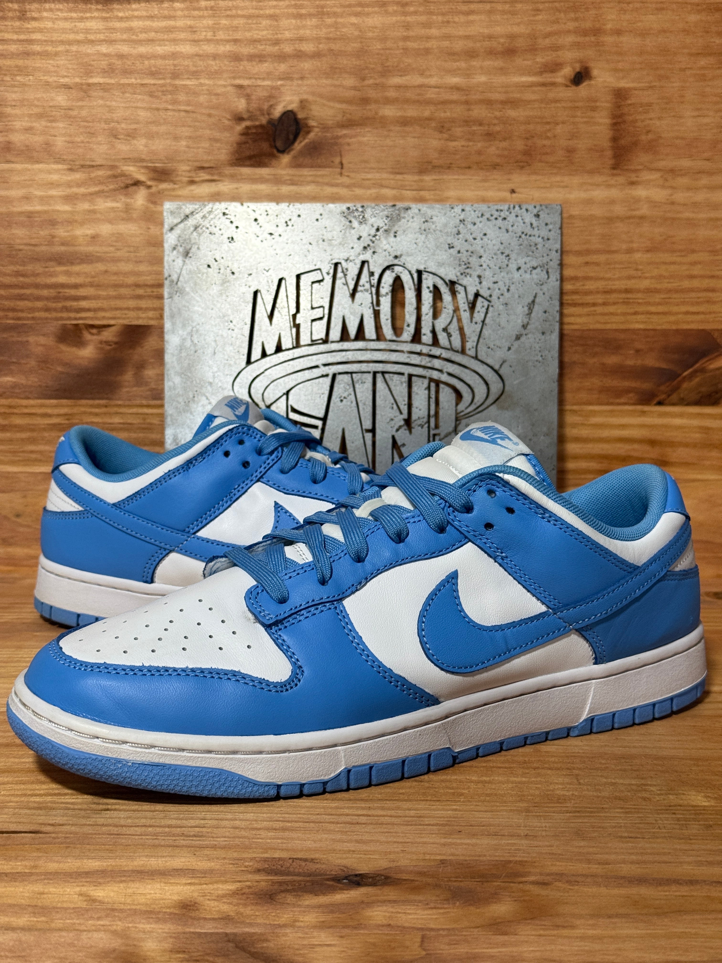 Nike Dunk Low UNC (2021)
