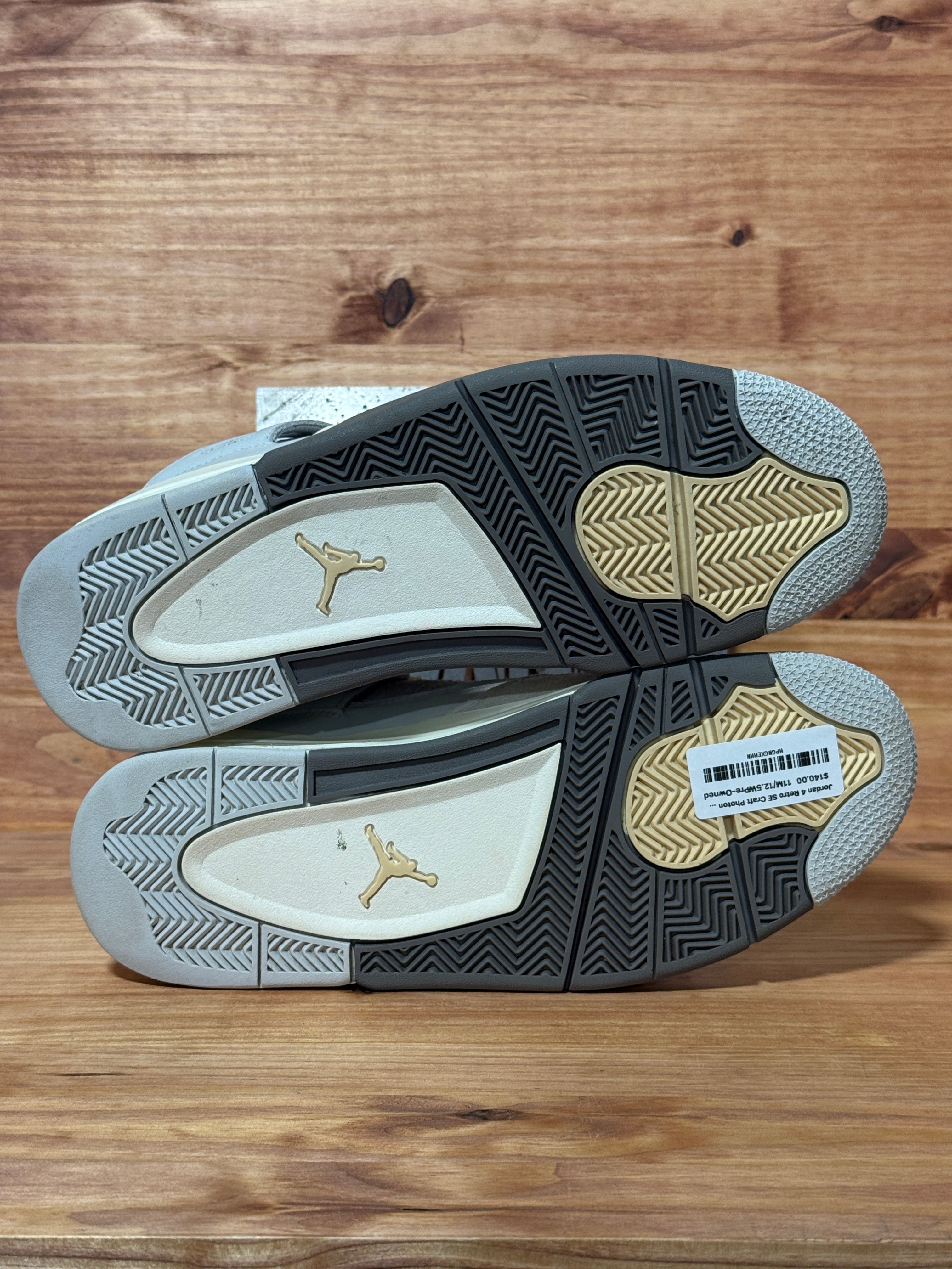 Jordan 4 Retro SE Craft Photon Dust