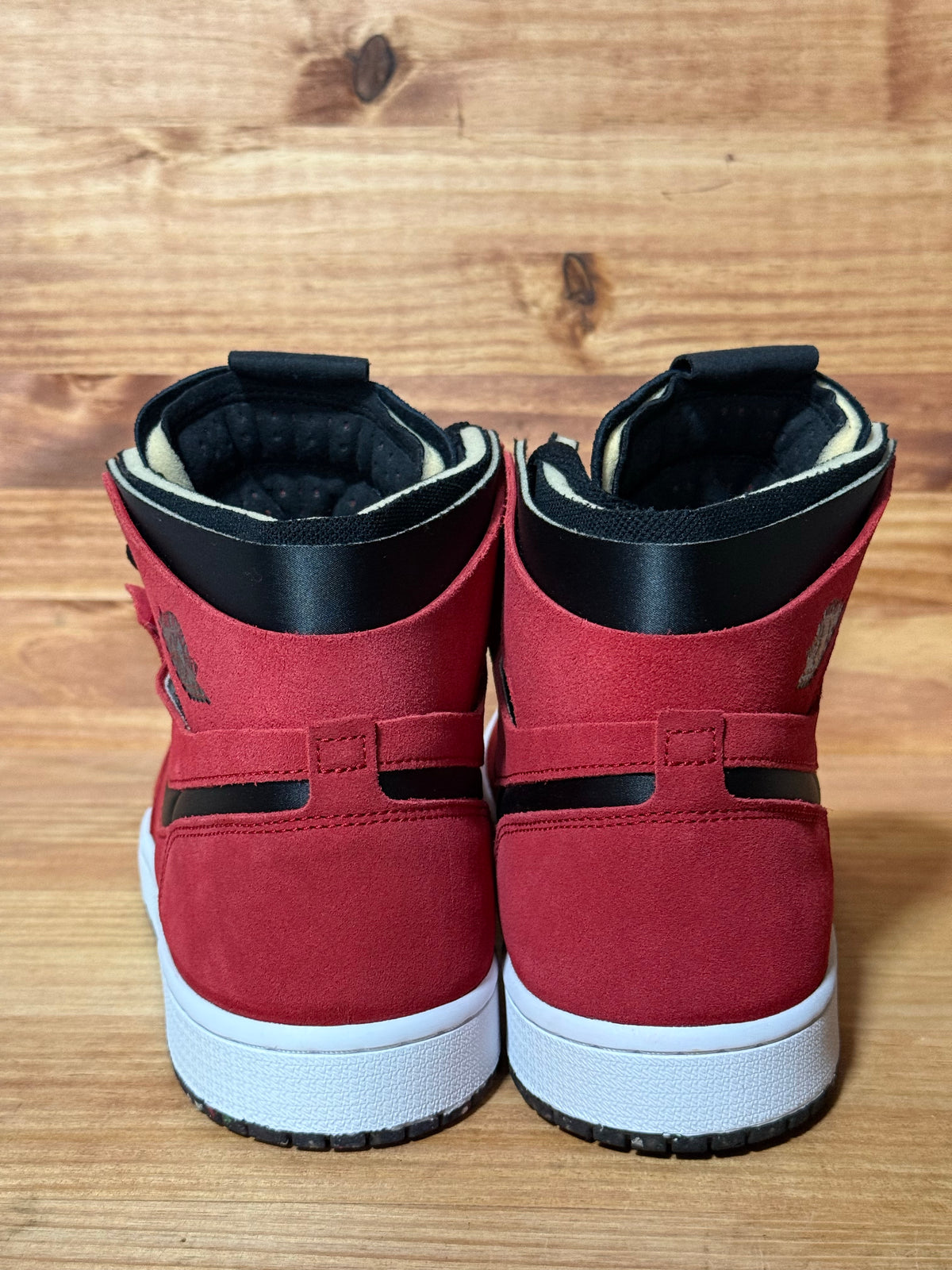 Jordan 1 High Zoom Air CMFT Red Suede