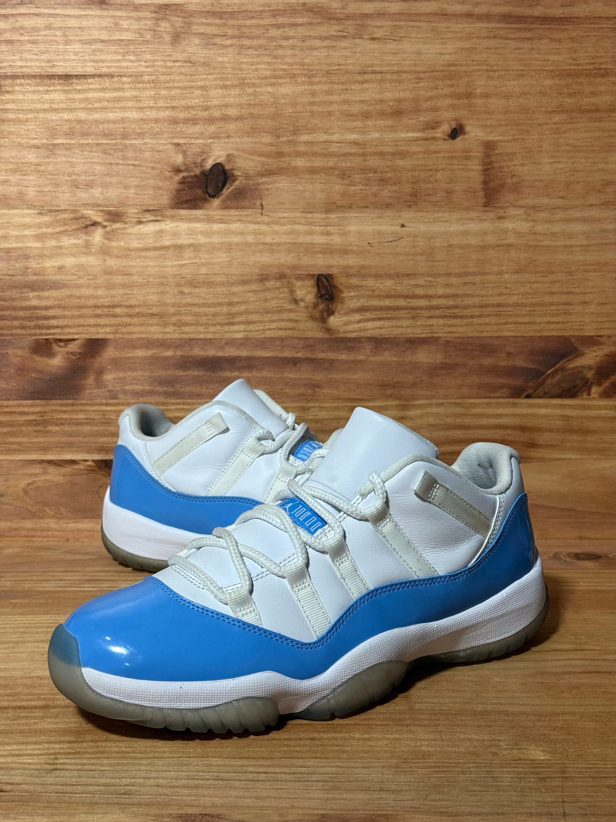 Jordan 11 Retro Low University Blue (2017) - Size 9
