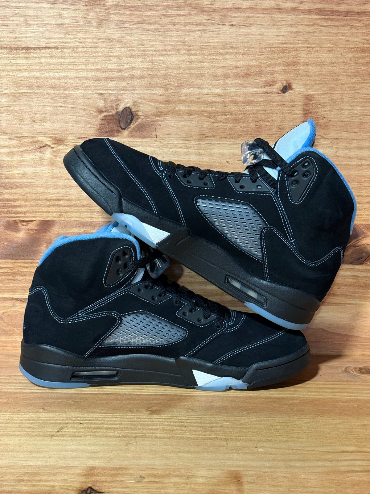 Jordan 5 Retro Black University Blue (2026) - Size 11