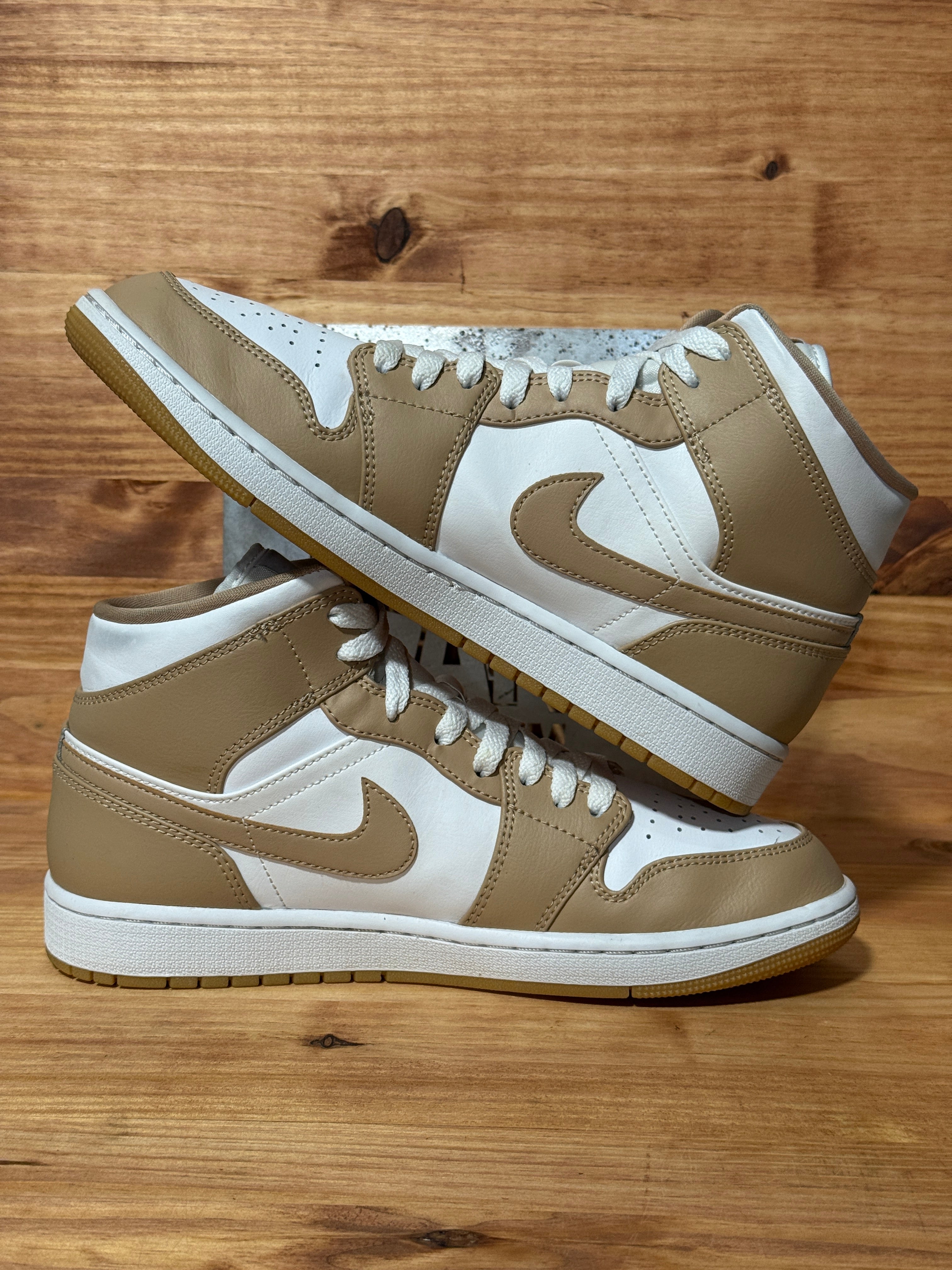 Jordan 1 Mid Tan Gum