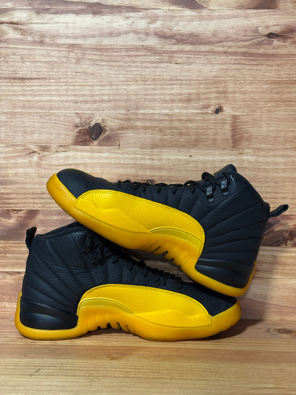 Jordan 12 Retro Black University Gold