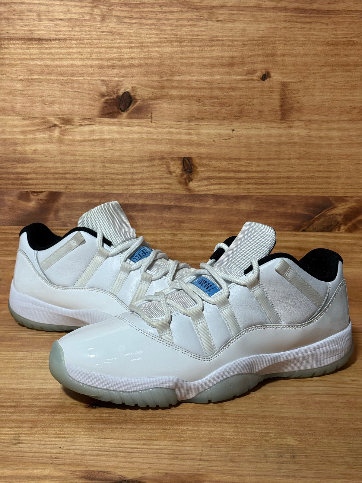 Jordan 11 Retro Low Legend Blue