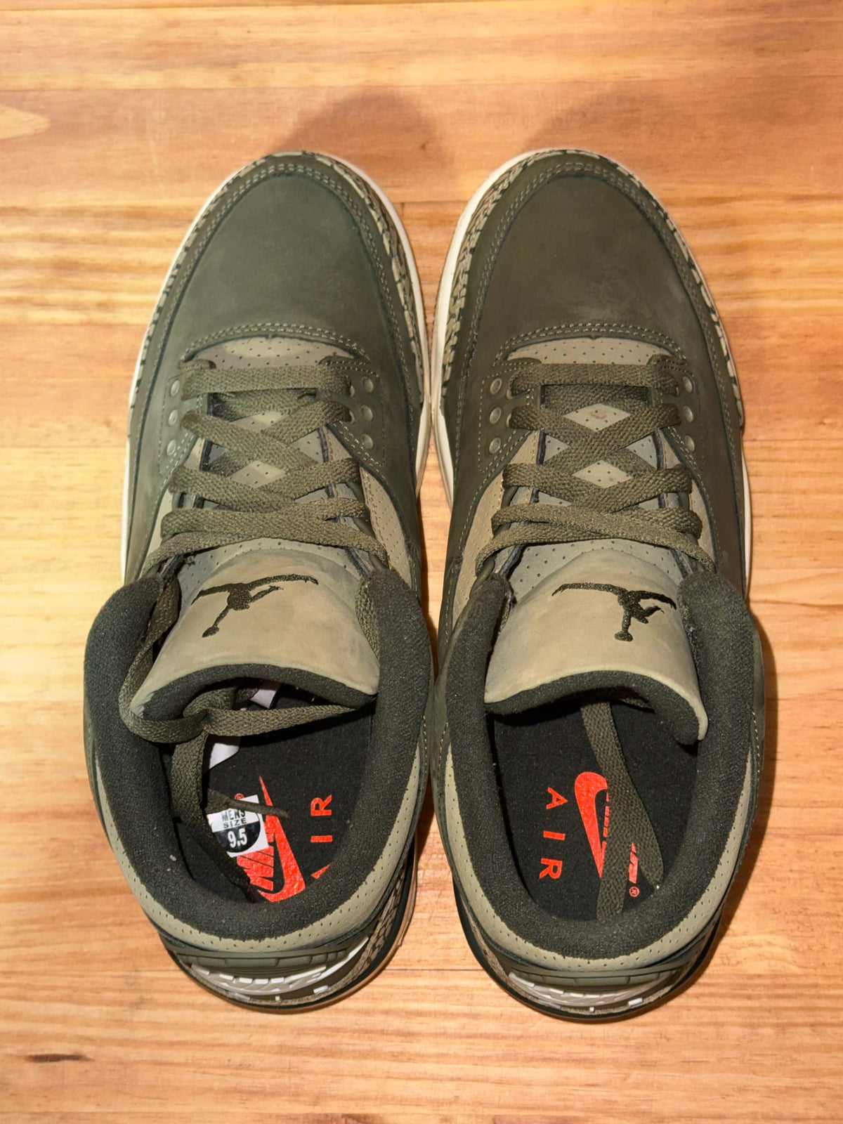 Jordan 3 Retro Family Affair - Size 9.5