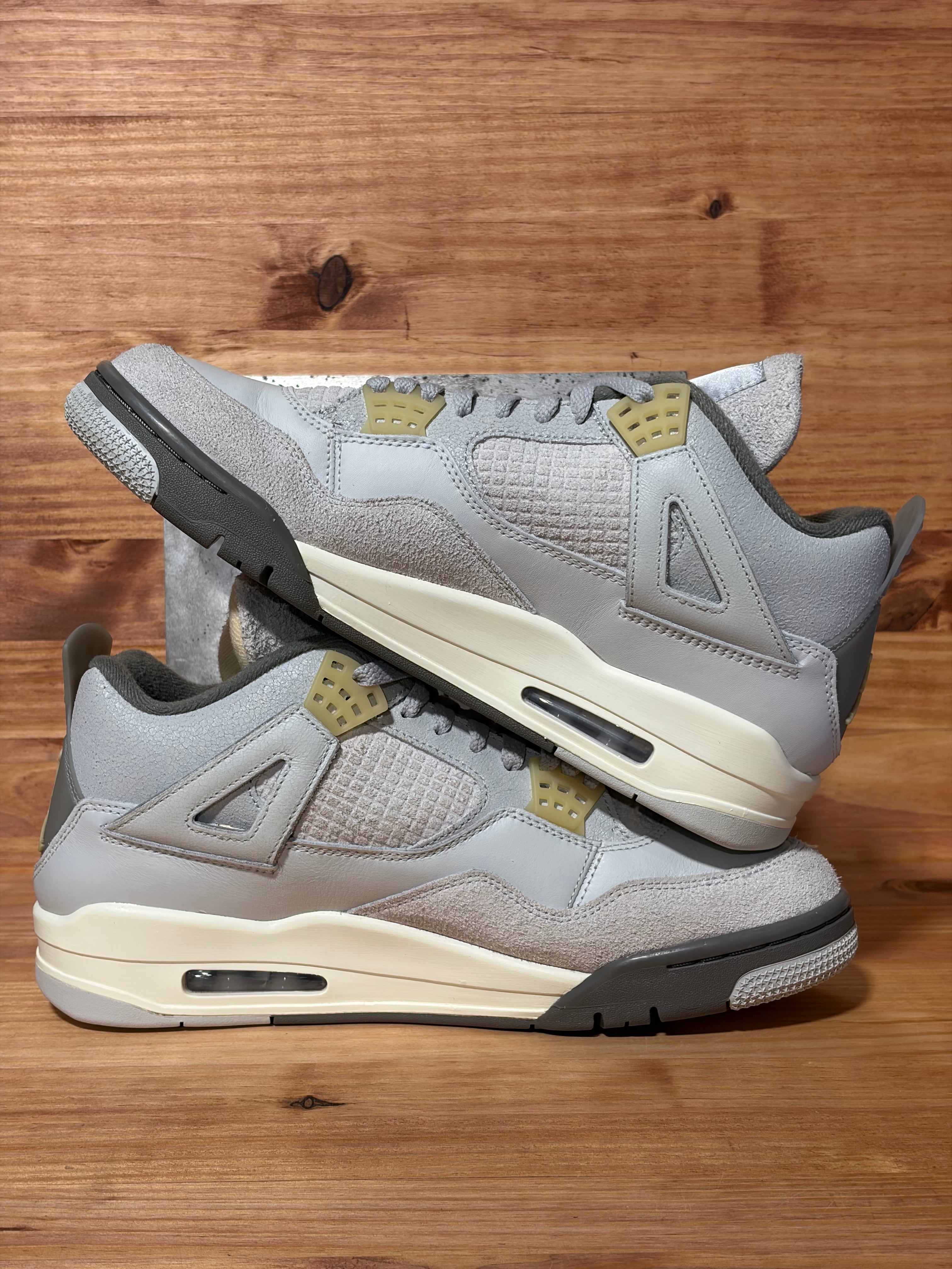Jordan 4 Retro SE Craft Photon Dust