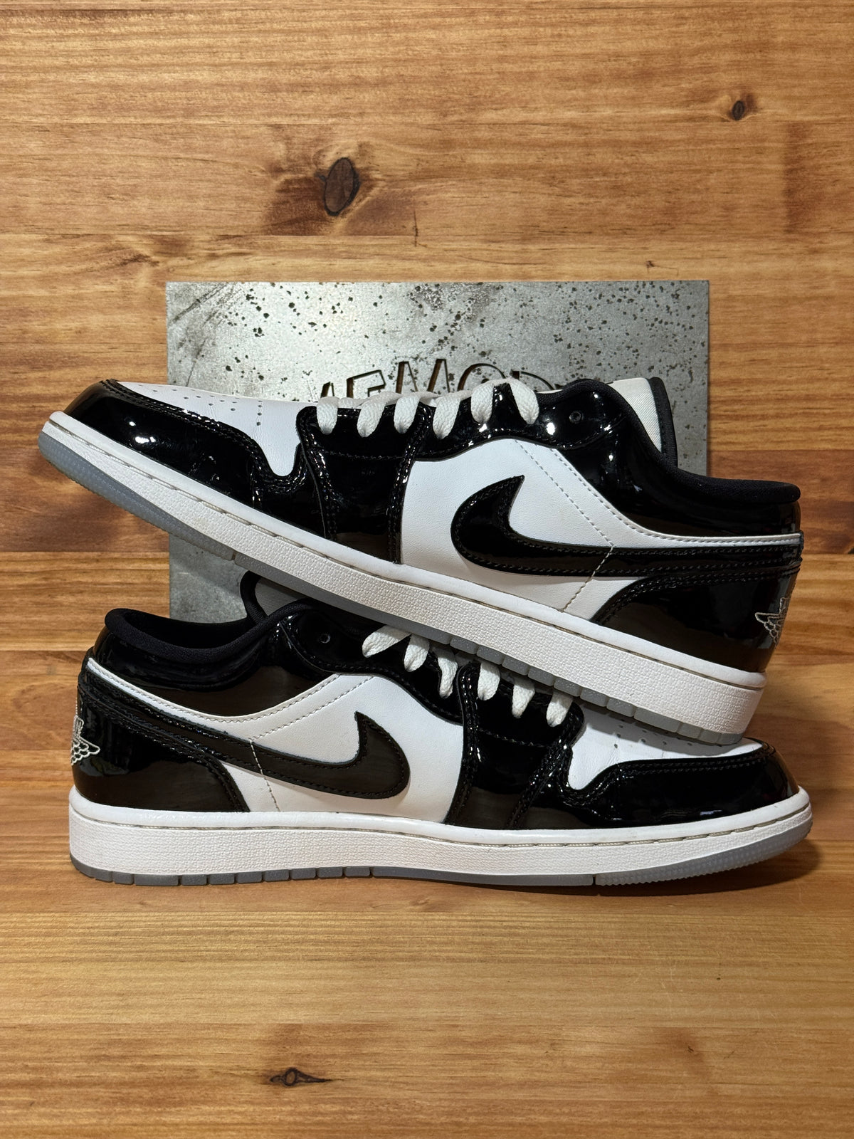 Jordan 1 Low SE Concord