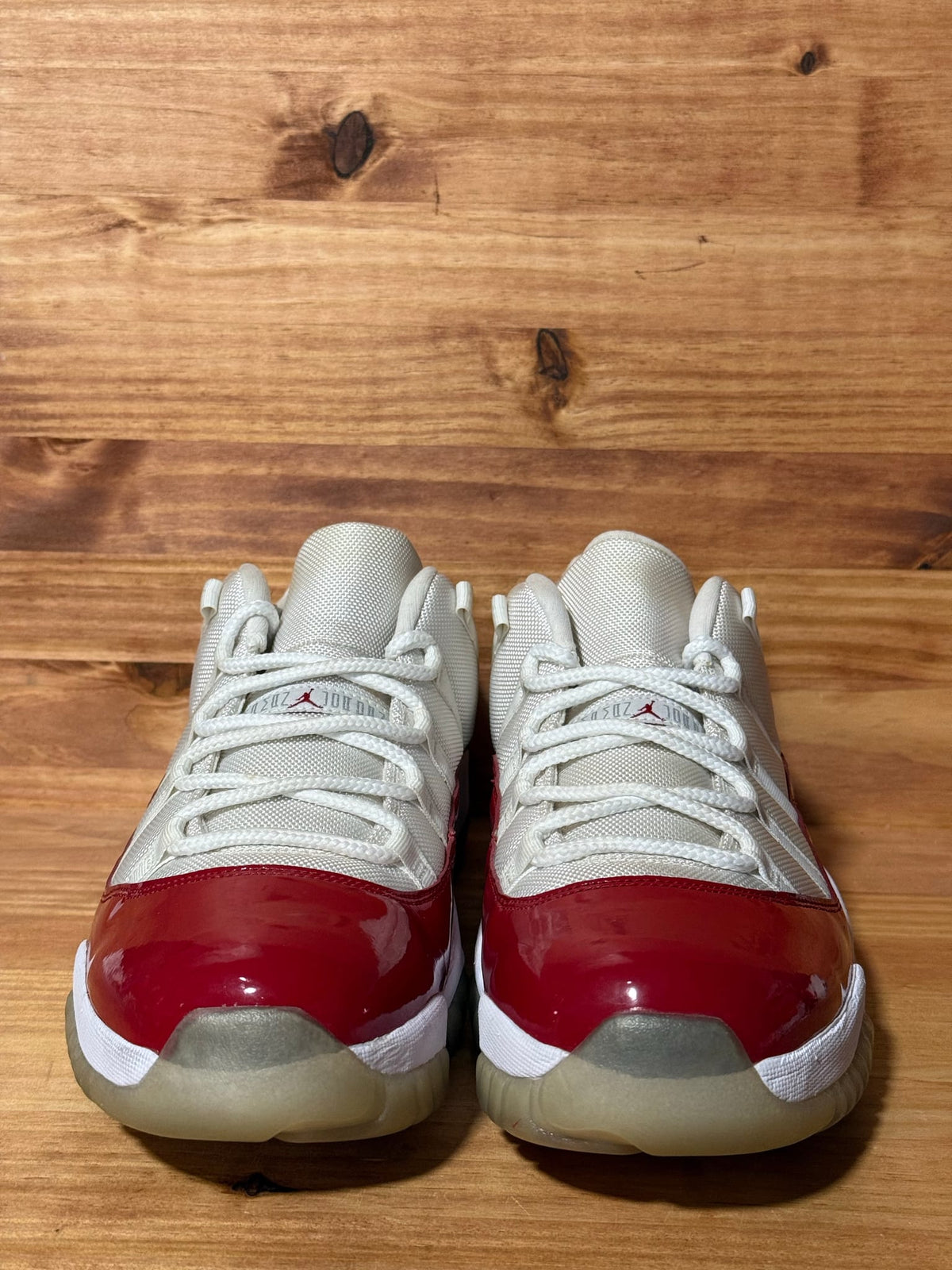 Jordan 11 Retro Low Cherry (2016)