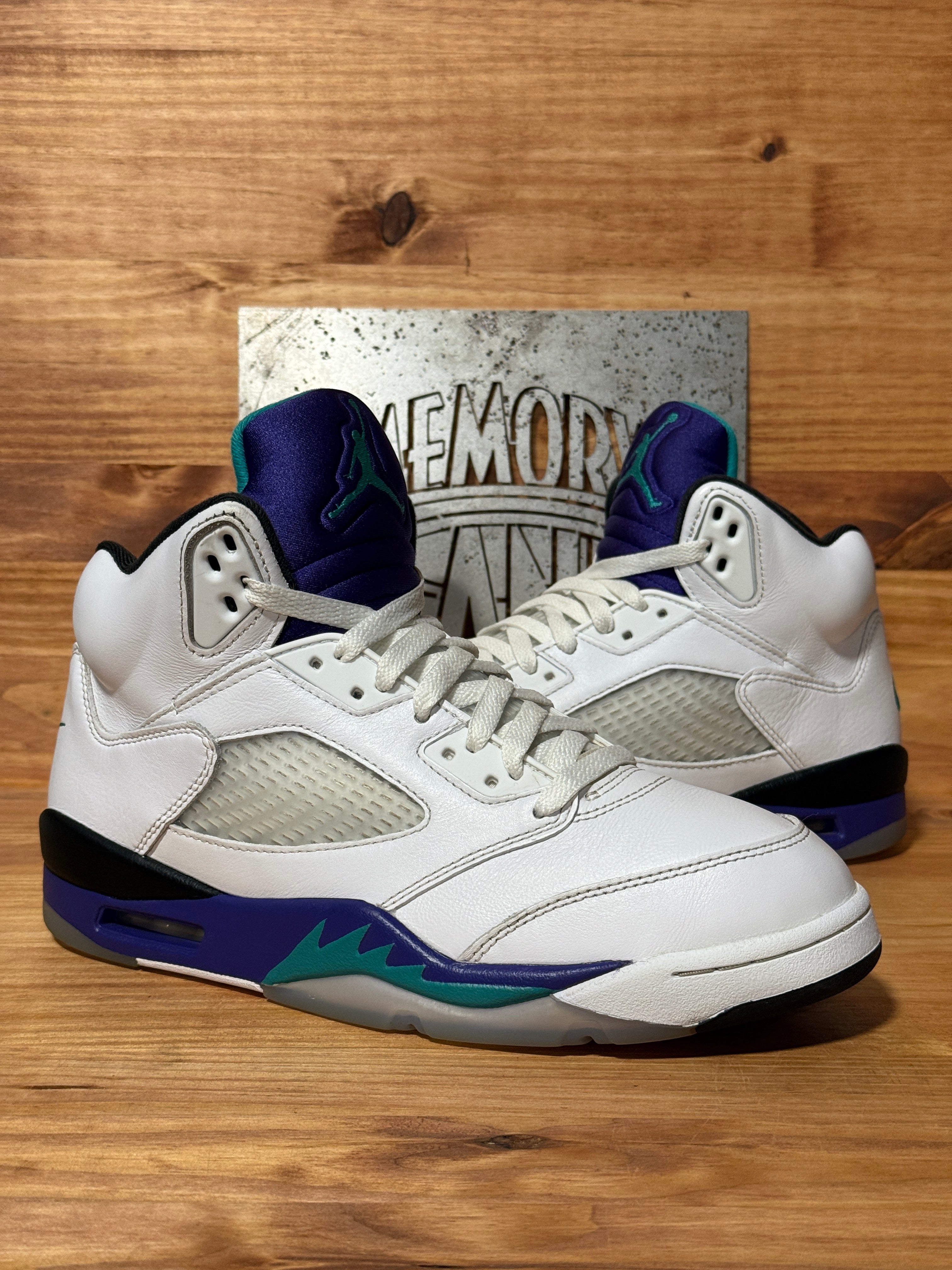 Jordan 5 Retro Grape (2025)