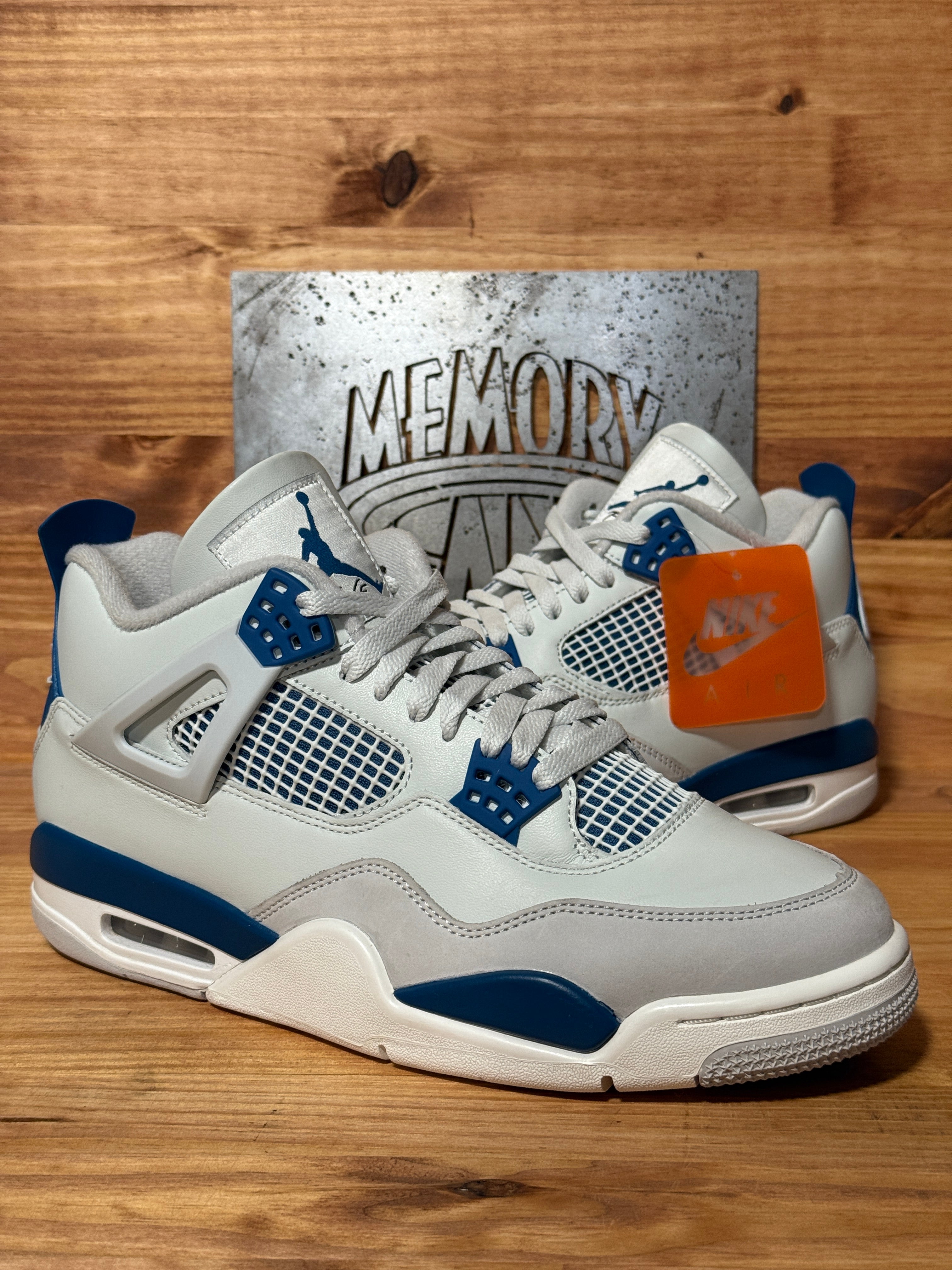 Jordan 4 Retro Military Blue (2024)