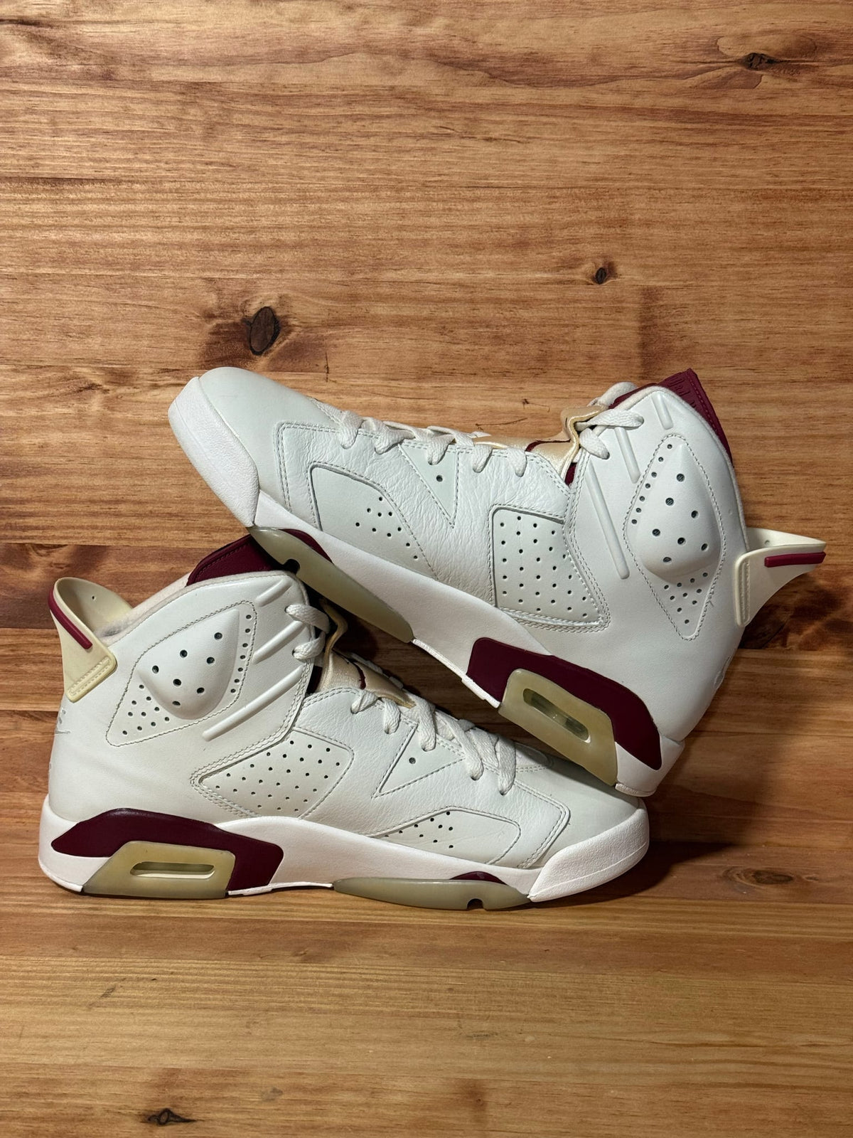 Jordan 6 Retro Maroon (2015) - Size 10.5