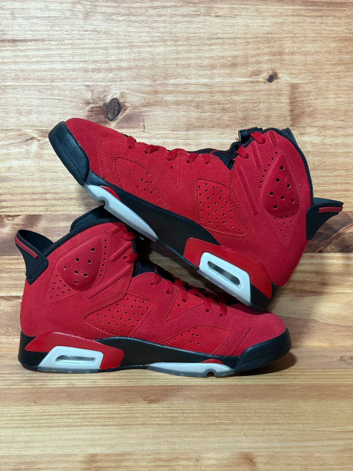 Jordan 6 Retro Toro Bravo