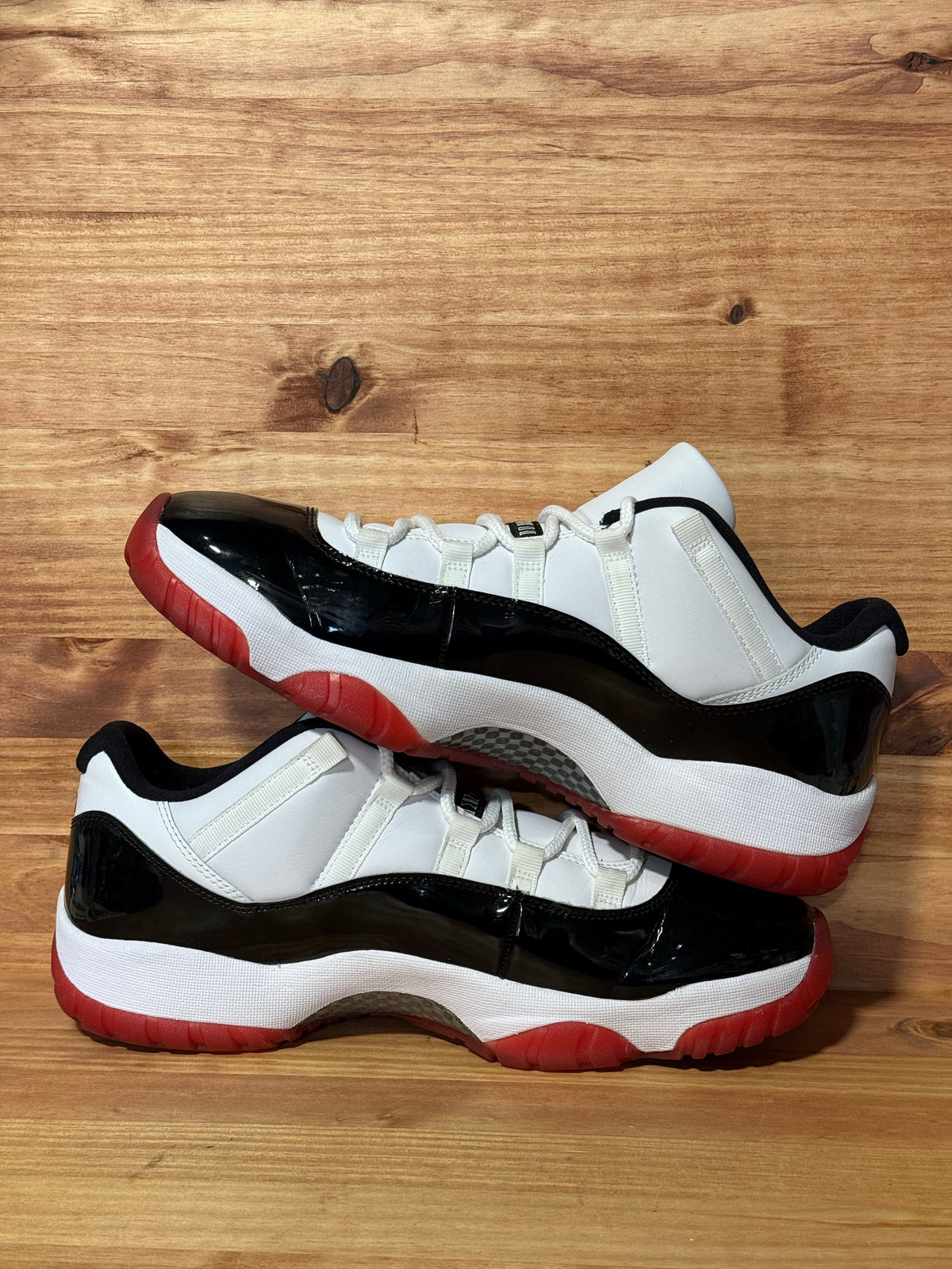 Jordan 11 Retro Low Concord Bred