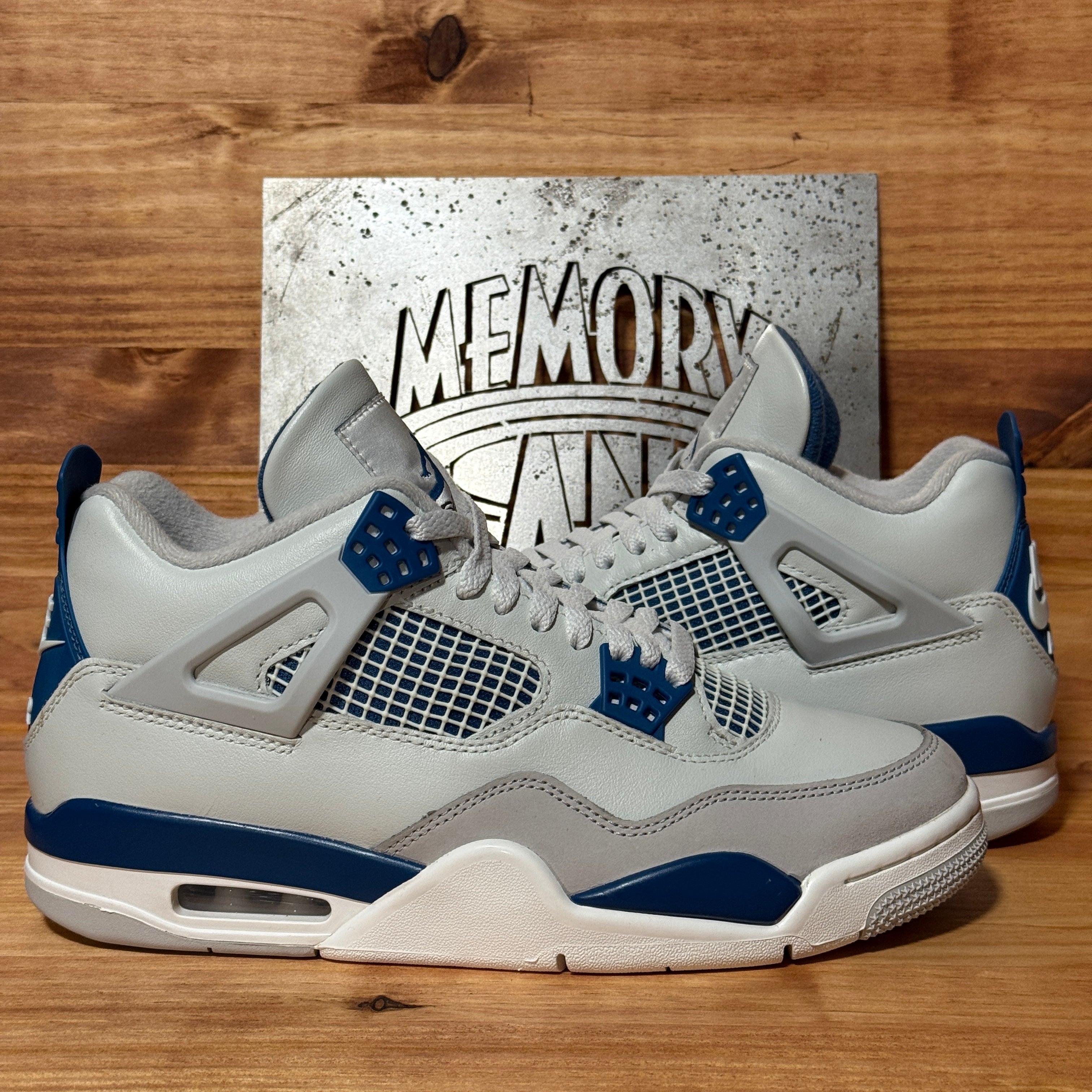 Jordan 4 Retro Military Blue (2024)