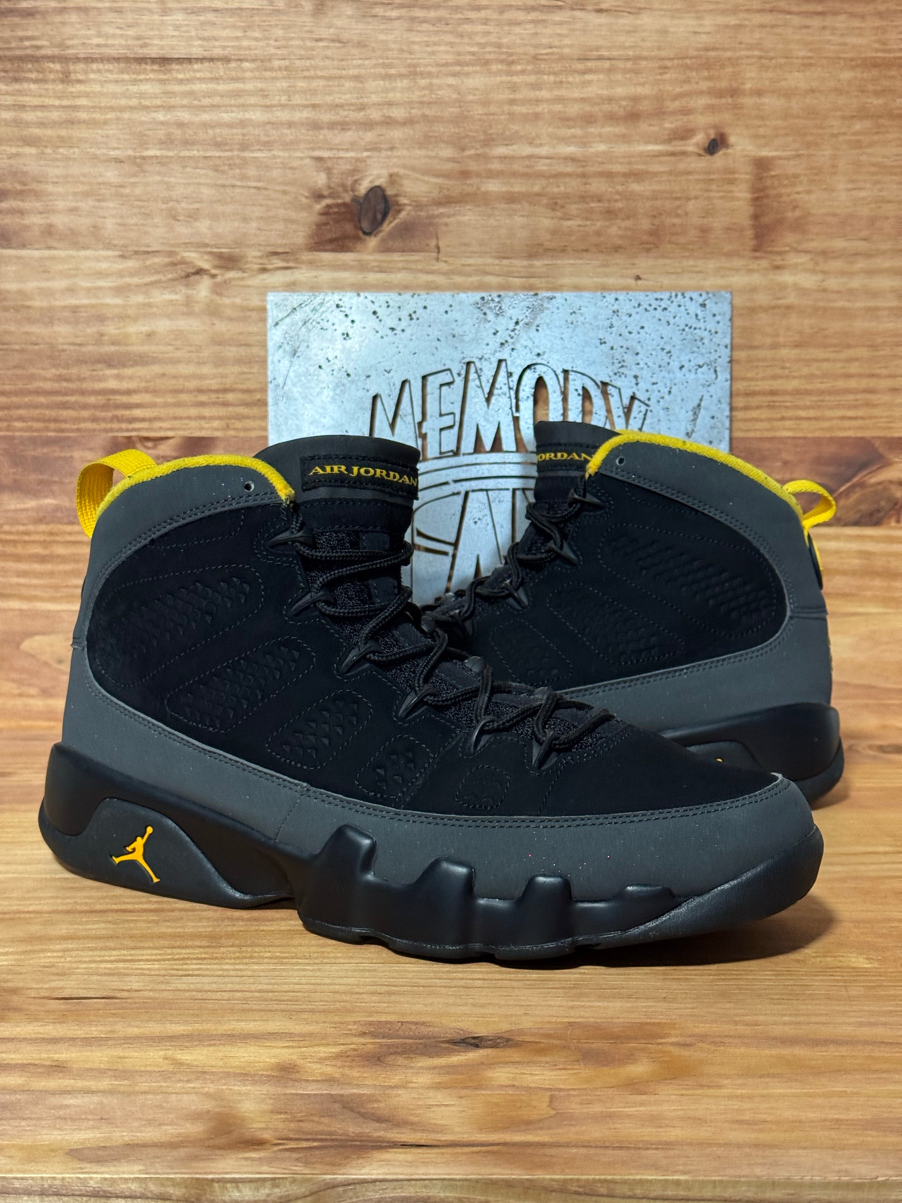 Jordan 9 Retro Dark Charcoal University Gold