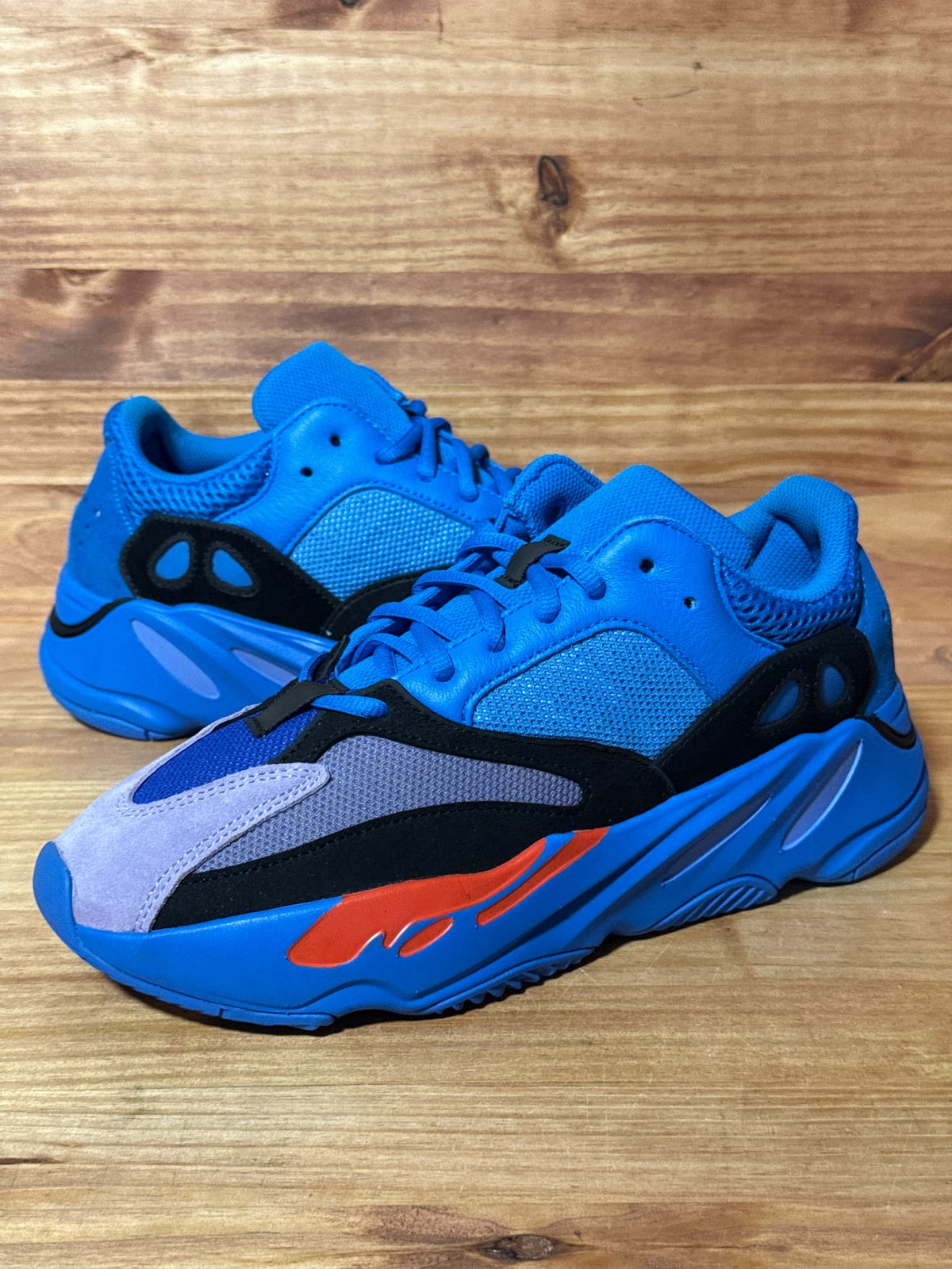 adidas Yeezy Boost 700 Hi-Res Blue - Size 9