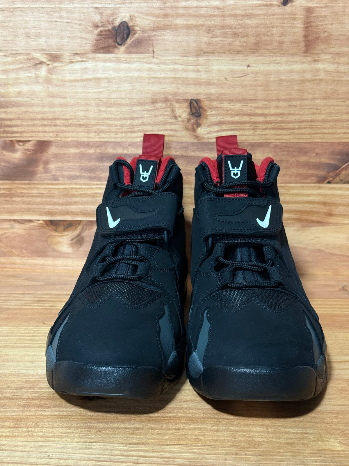 Nike Air DT Max '96 Falcons