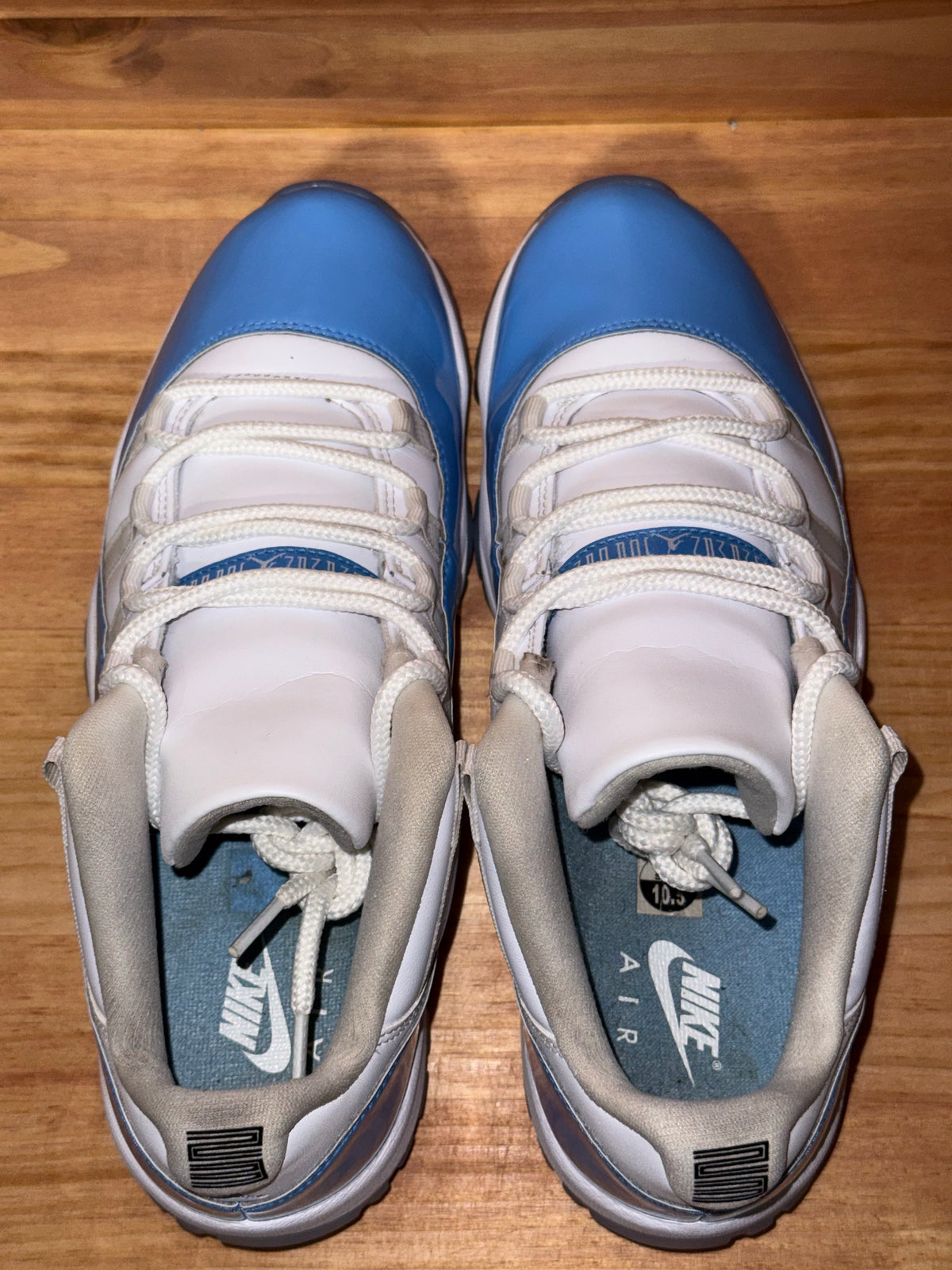 Jordan 11 Retro Low University Blue (2026)