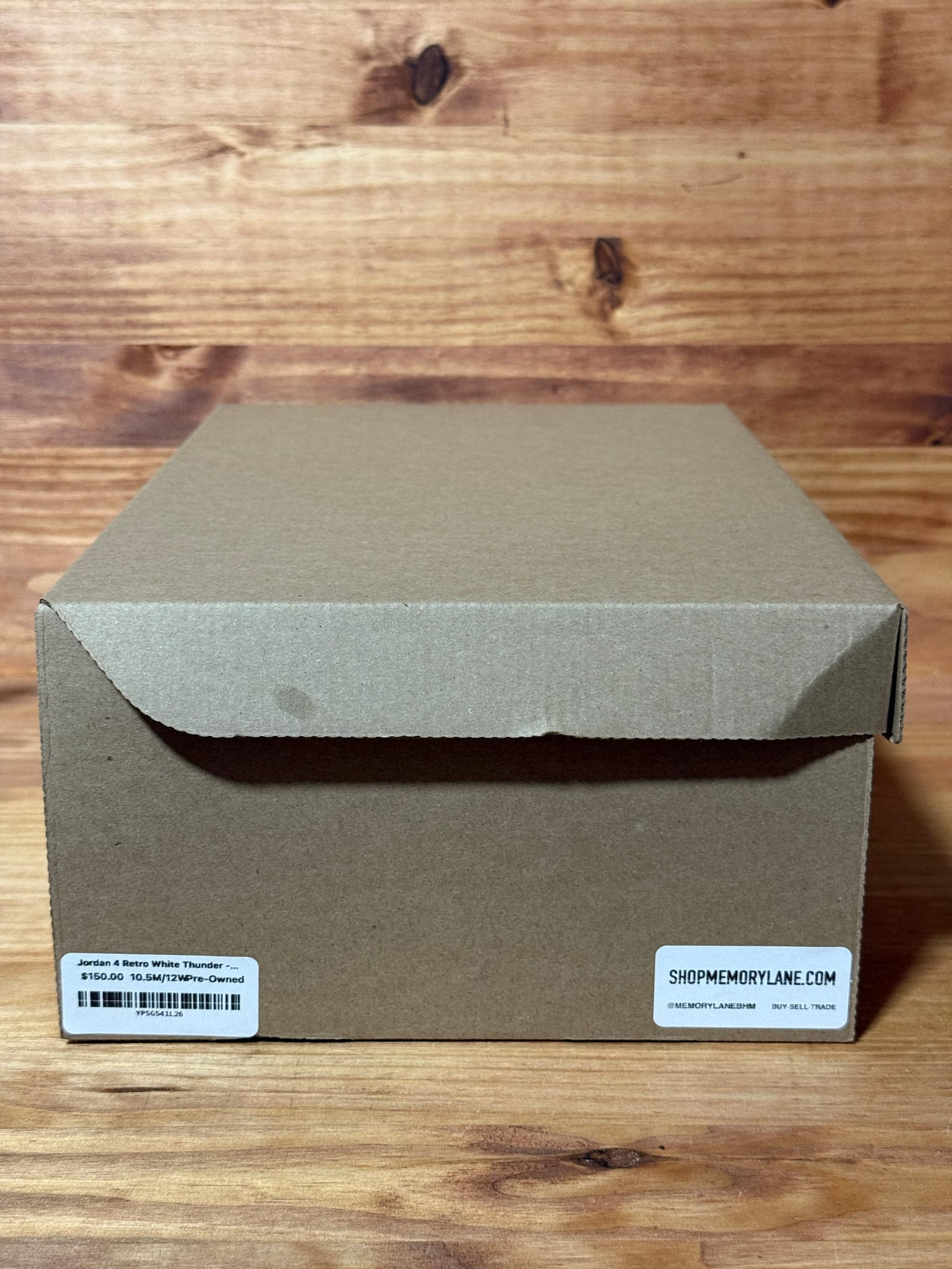 Jordan 4 Retro White Thunder - Size 10.5