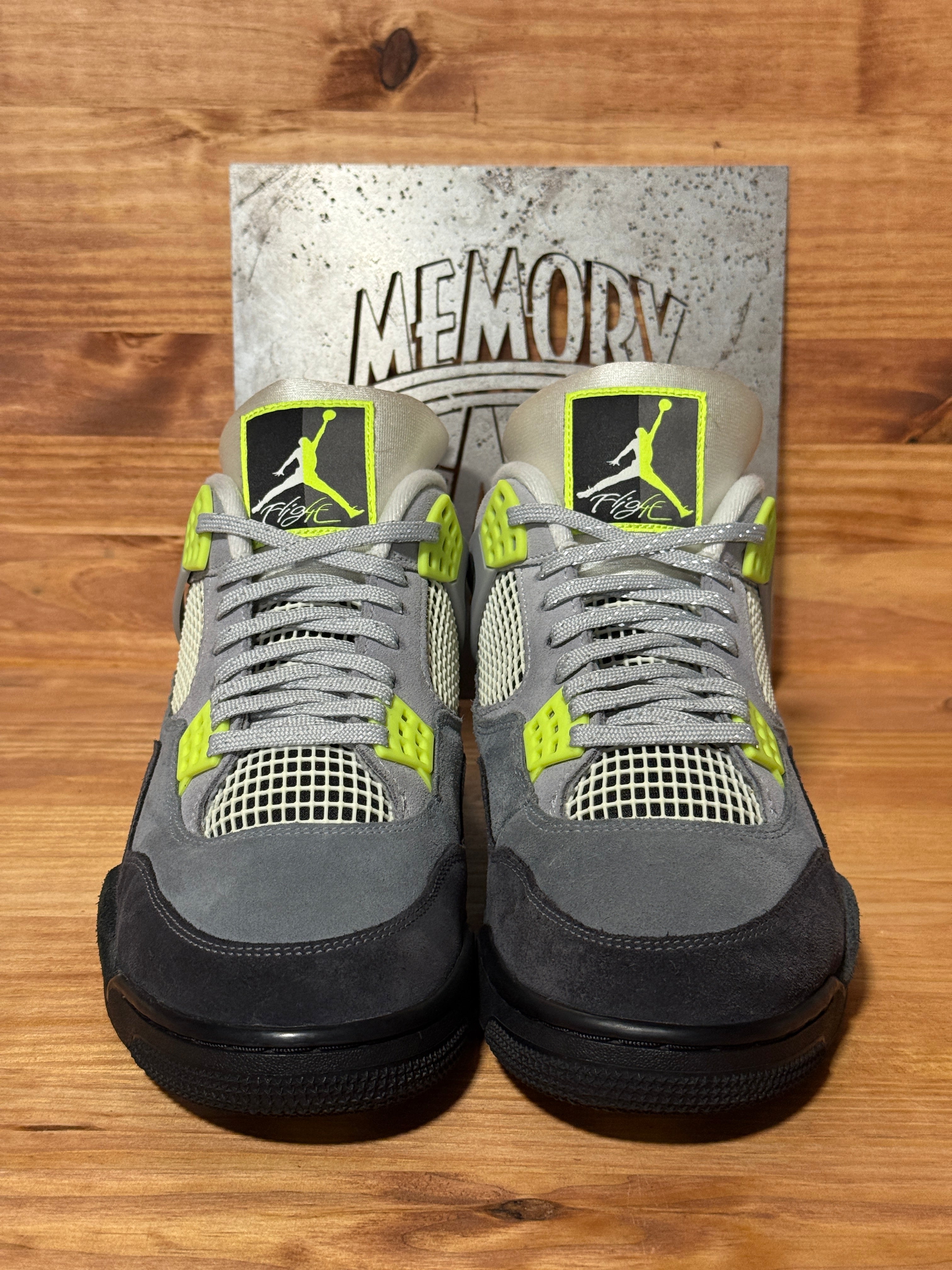 Jordan 4 Retro SE 95 Neon