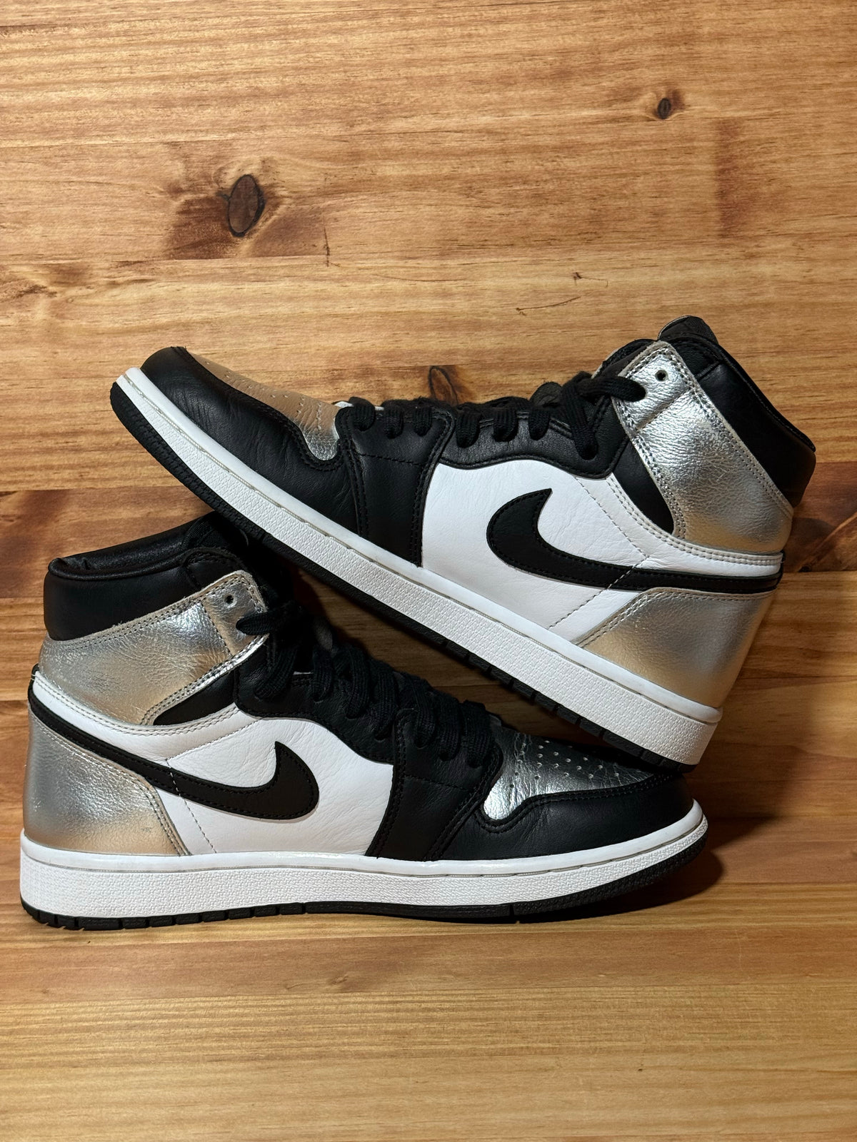 Jordan 1 Retro High Silver Toe (Women's)
