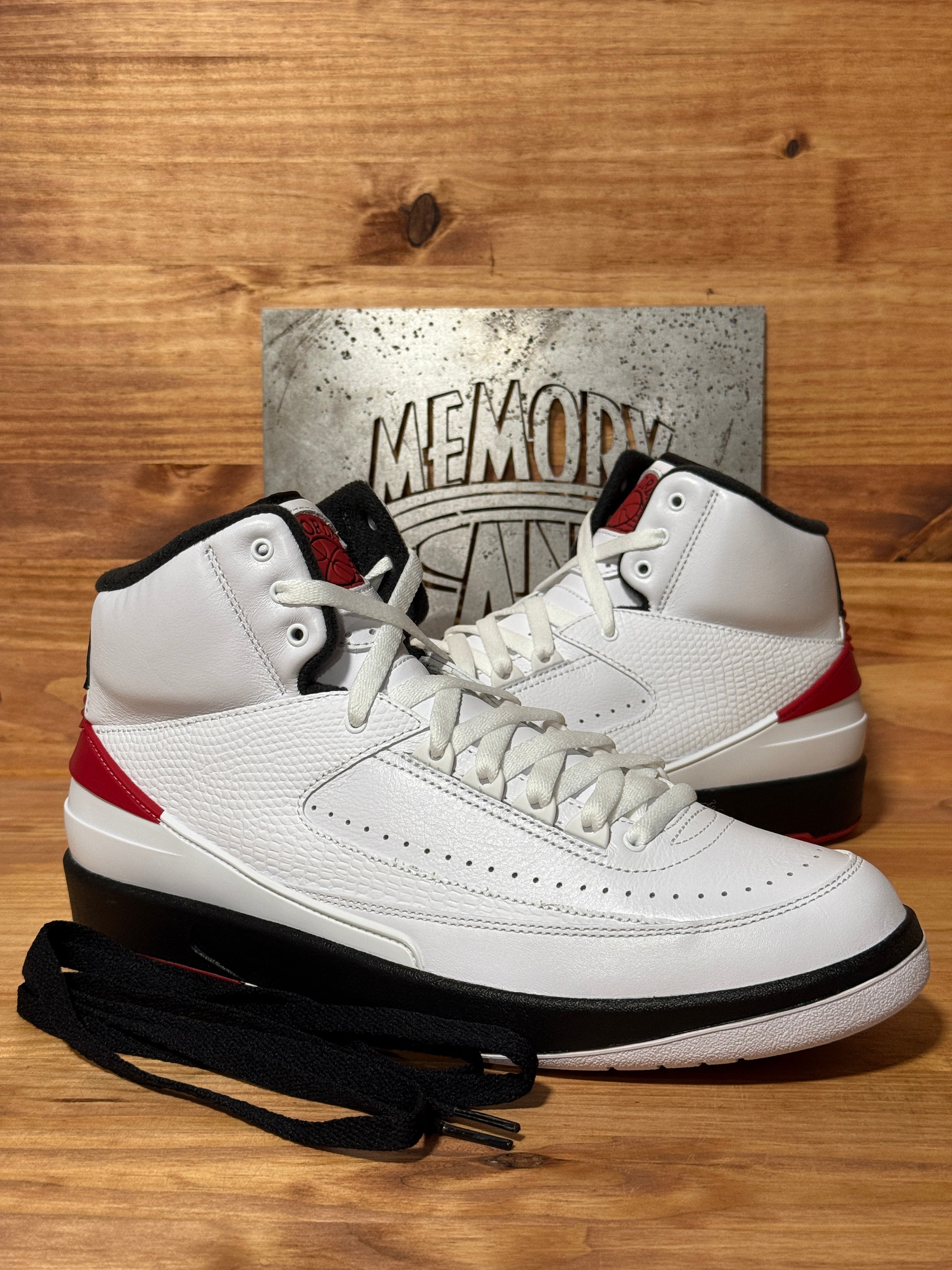 Jordan 2 Retro OG Chicago (2022)