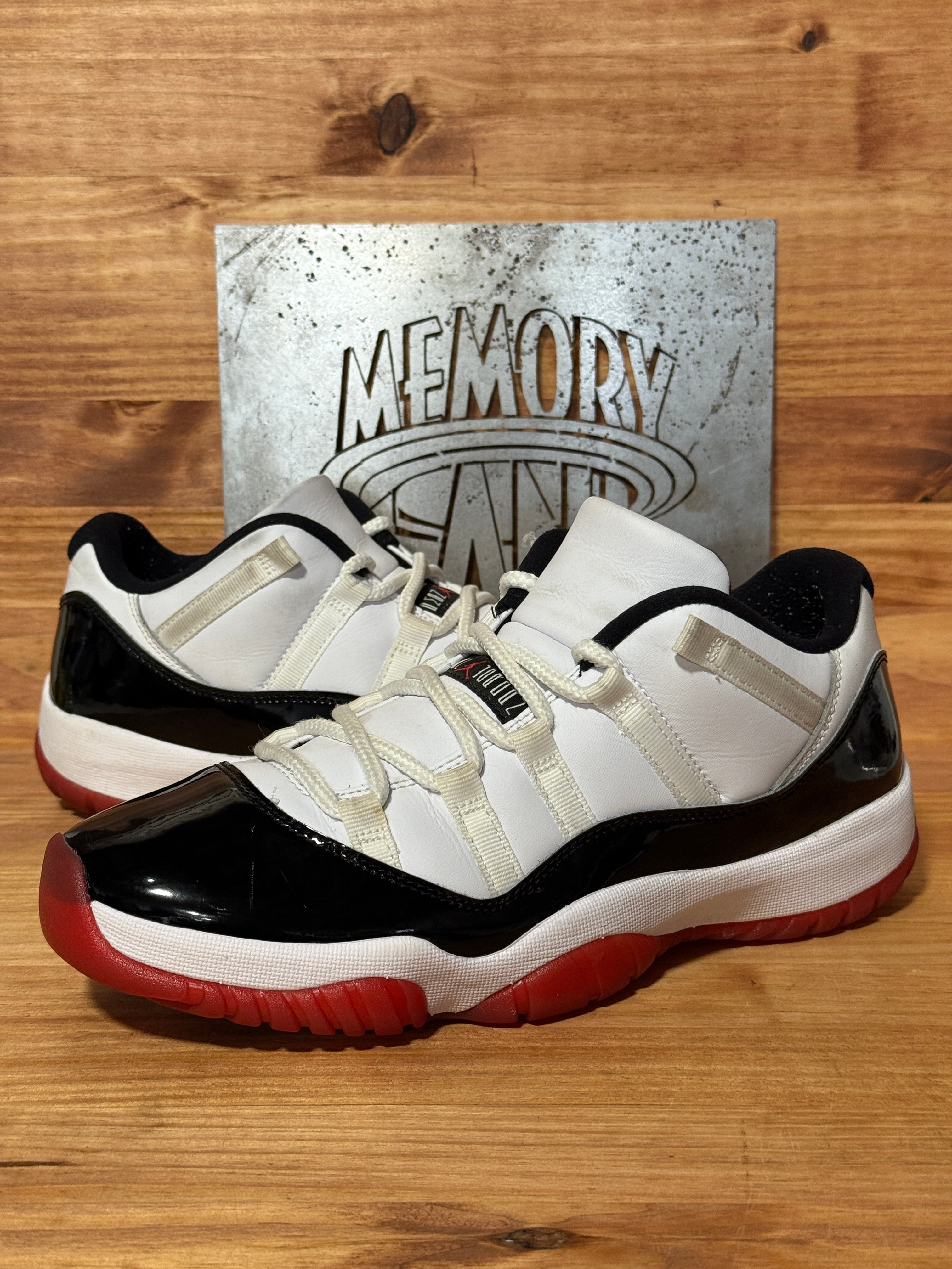 Jordan 11 Retro Low Concord Bred