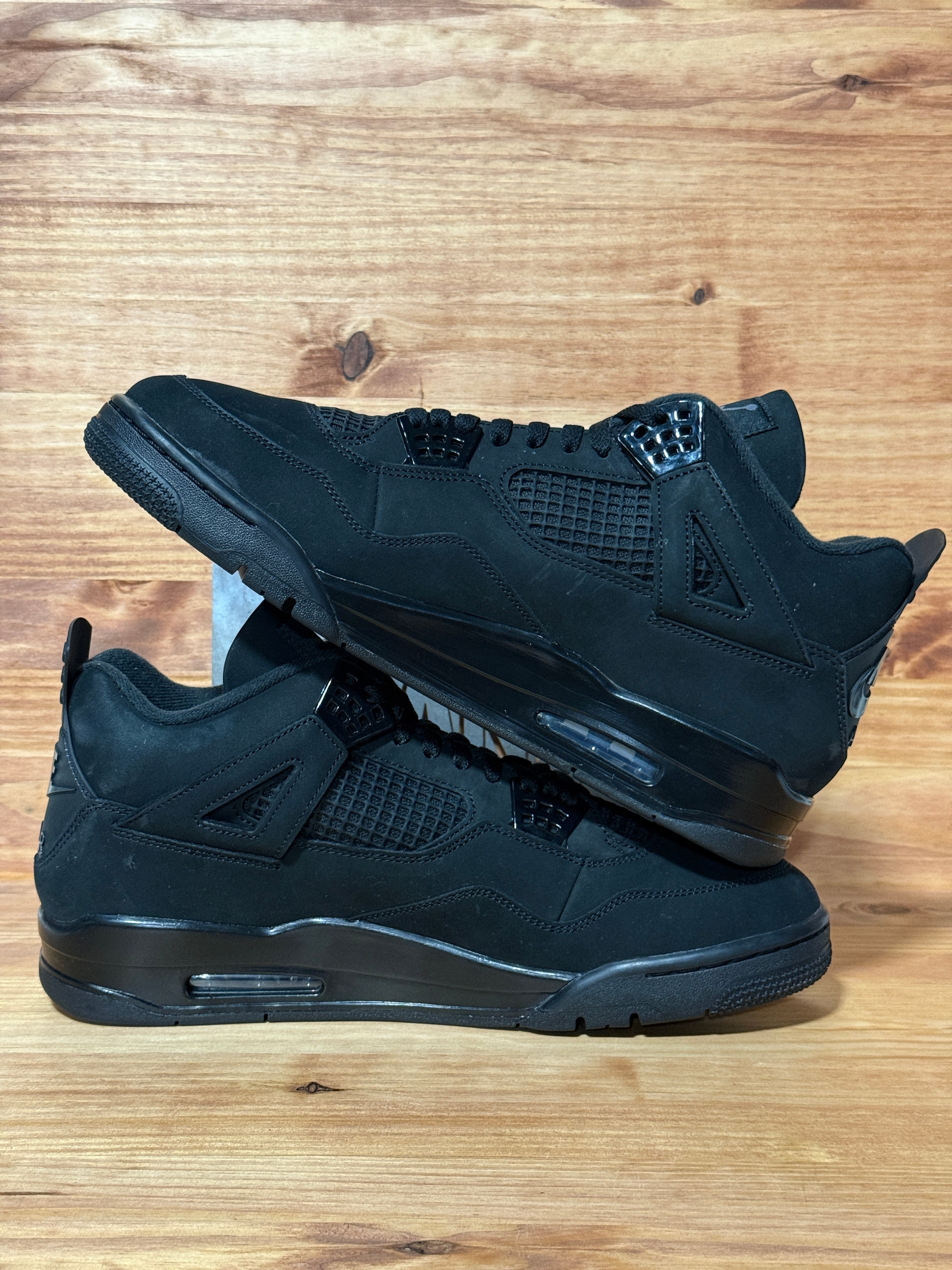 Jordan 4 Retro Black Cat (2025)