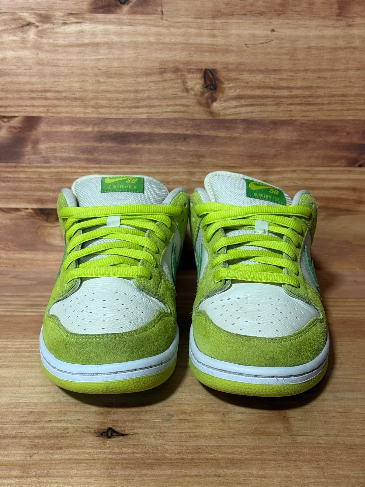 Nike SB Dunk Low Green Apple - Size 9.5