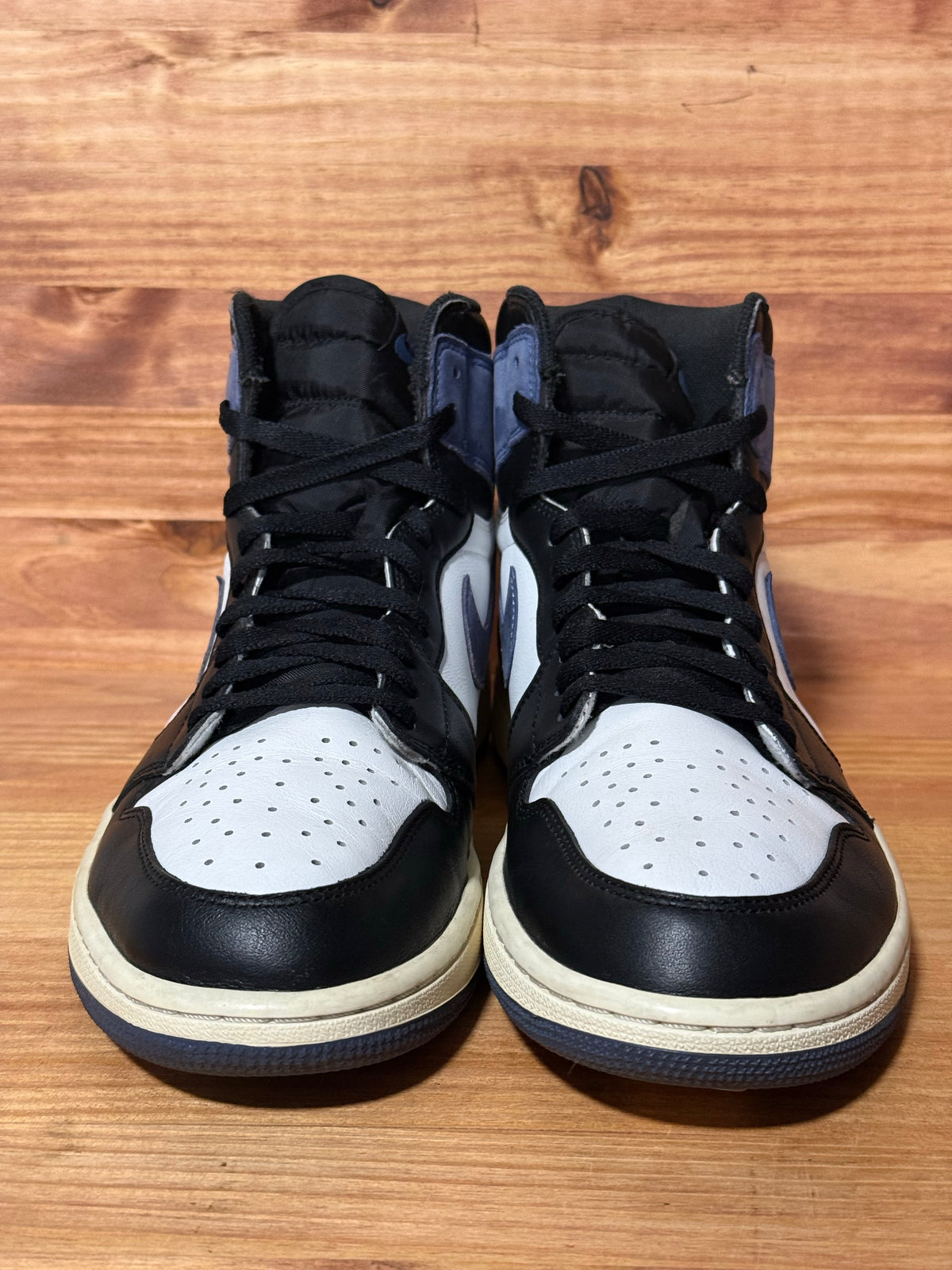 Jordan 1 Retro High Blue Moon